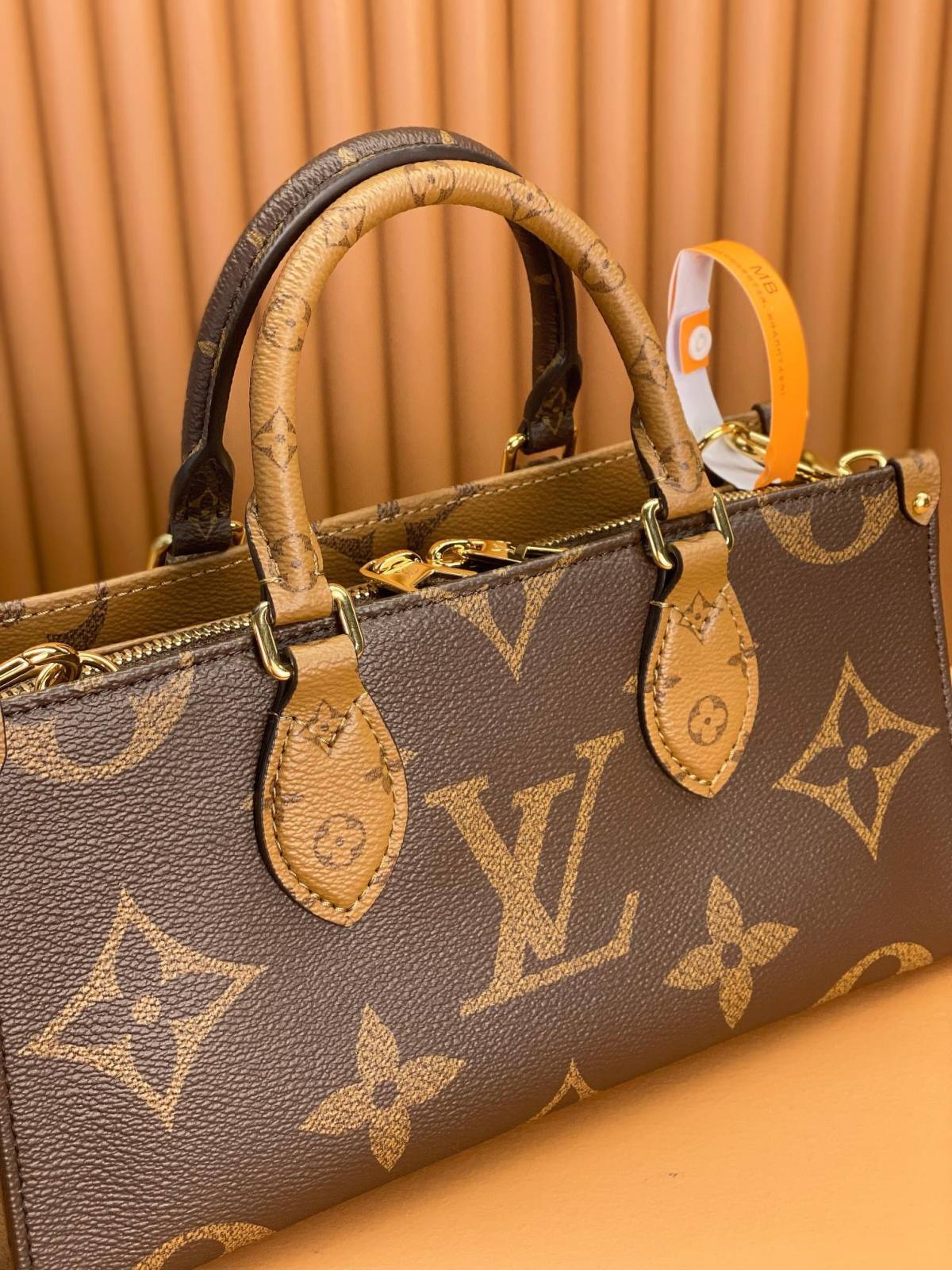 Ellebag’s Replica Mastery: Louis Vuitton ONTHEGO EAST WEST Tote Bag (M46653)-最好的質量假路易威登包網上商店，複製設計師包 ru