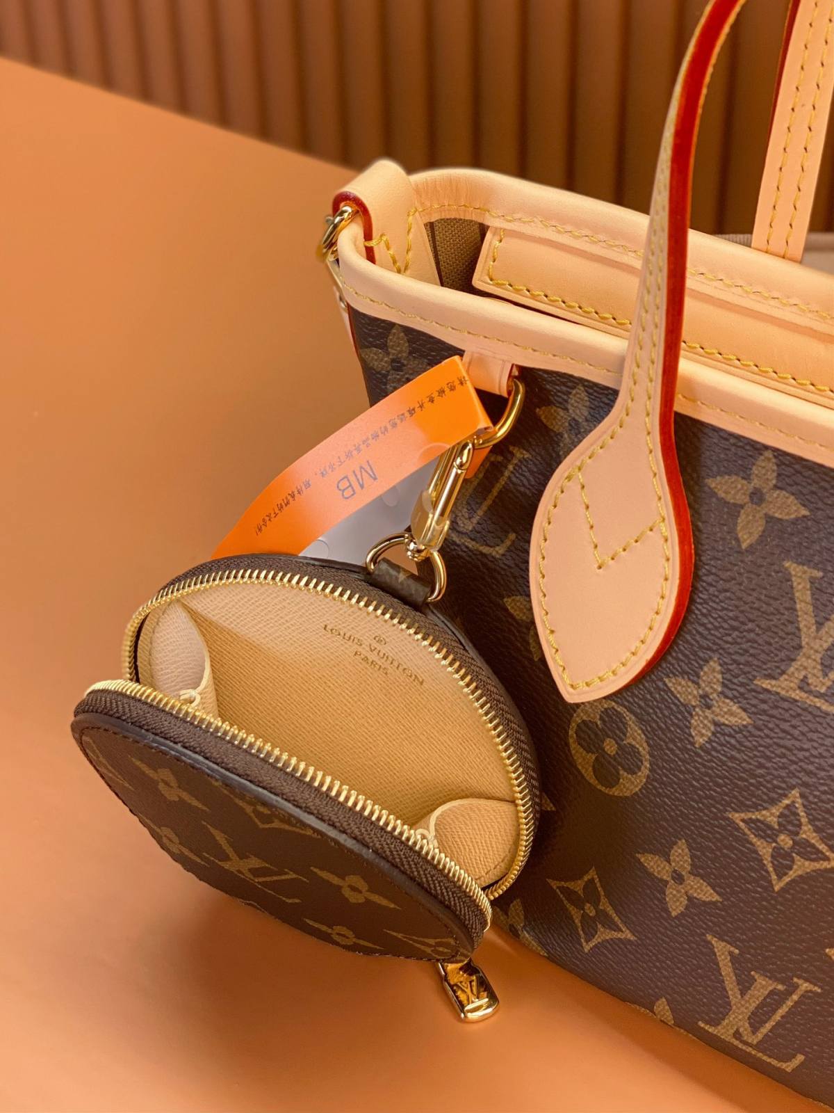 Ellebag’s Replica Artistry: Louis Vuitton Neverfull BB New Handbag (M46705)-Labākās kvalitātes viltotās Louis Vuitton somas tiešsaistes veikals, dizaineru somas kopija ru