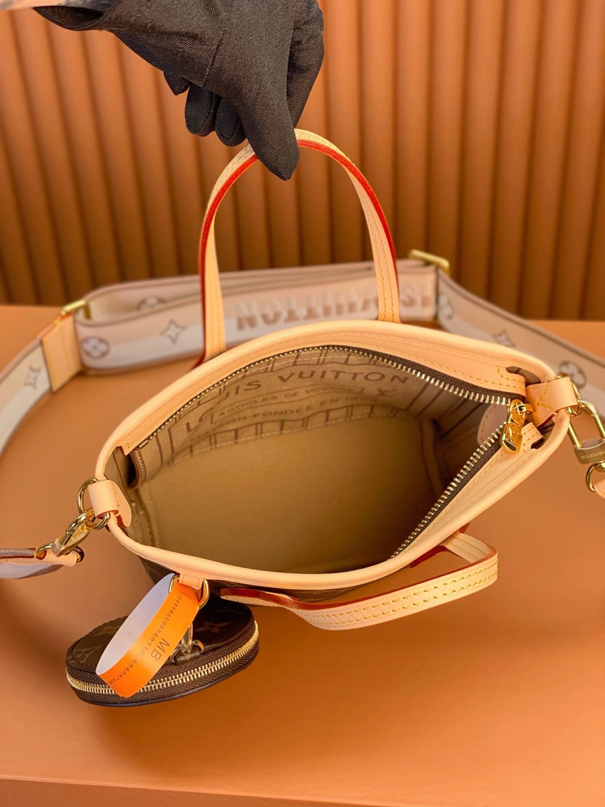 Ellebag’s Replica Artistry: Louis Vuitton Neverfull BB New Handbag (M46705)-최고의 품질 가짜 루이비통 가방 온라인 스토어, 복제 디자이너 가방 ru