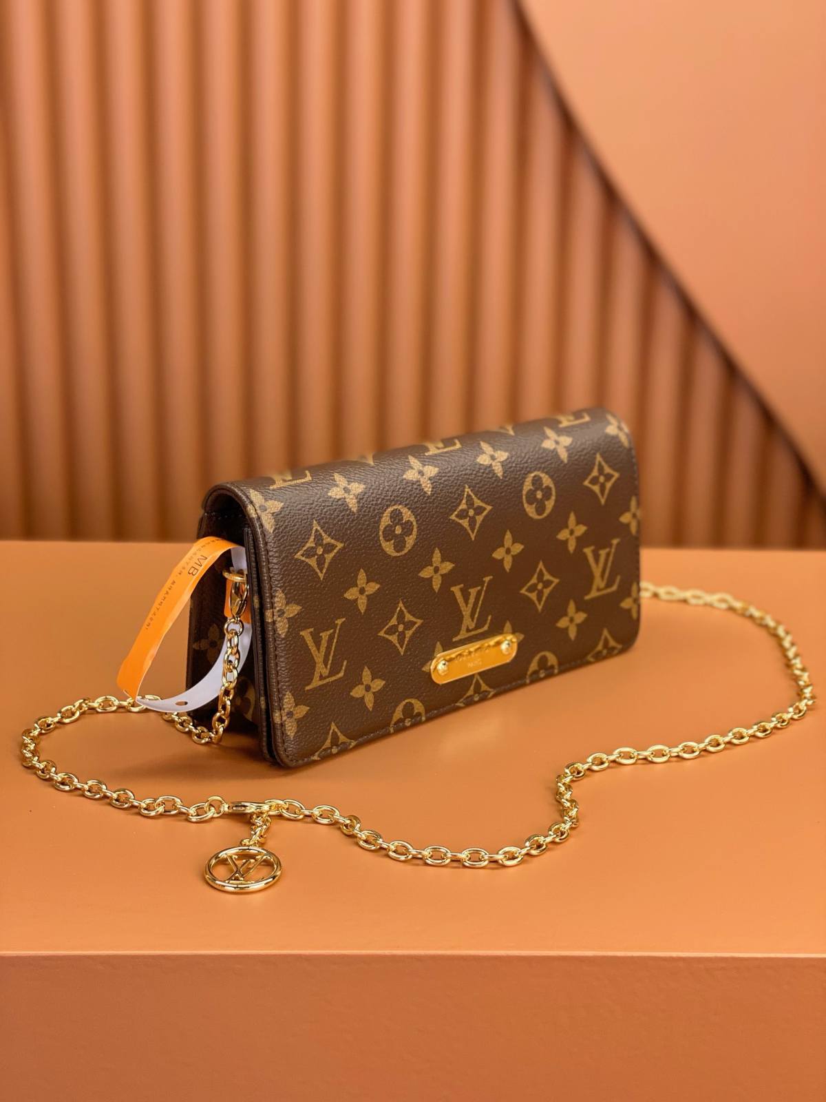 Ellebag’s Replica Mastery: Louis Vuitton Wallet On Chain Lily (M82509) – Featuring Monogram Circle Pendant-Best Quality Fake Louis Vuitton Bag Online Store, Replica designer bag ru