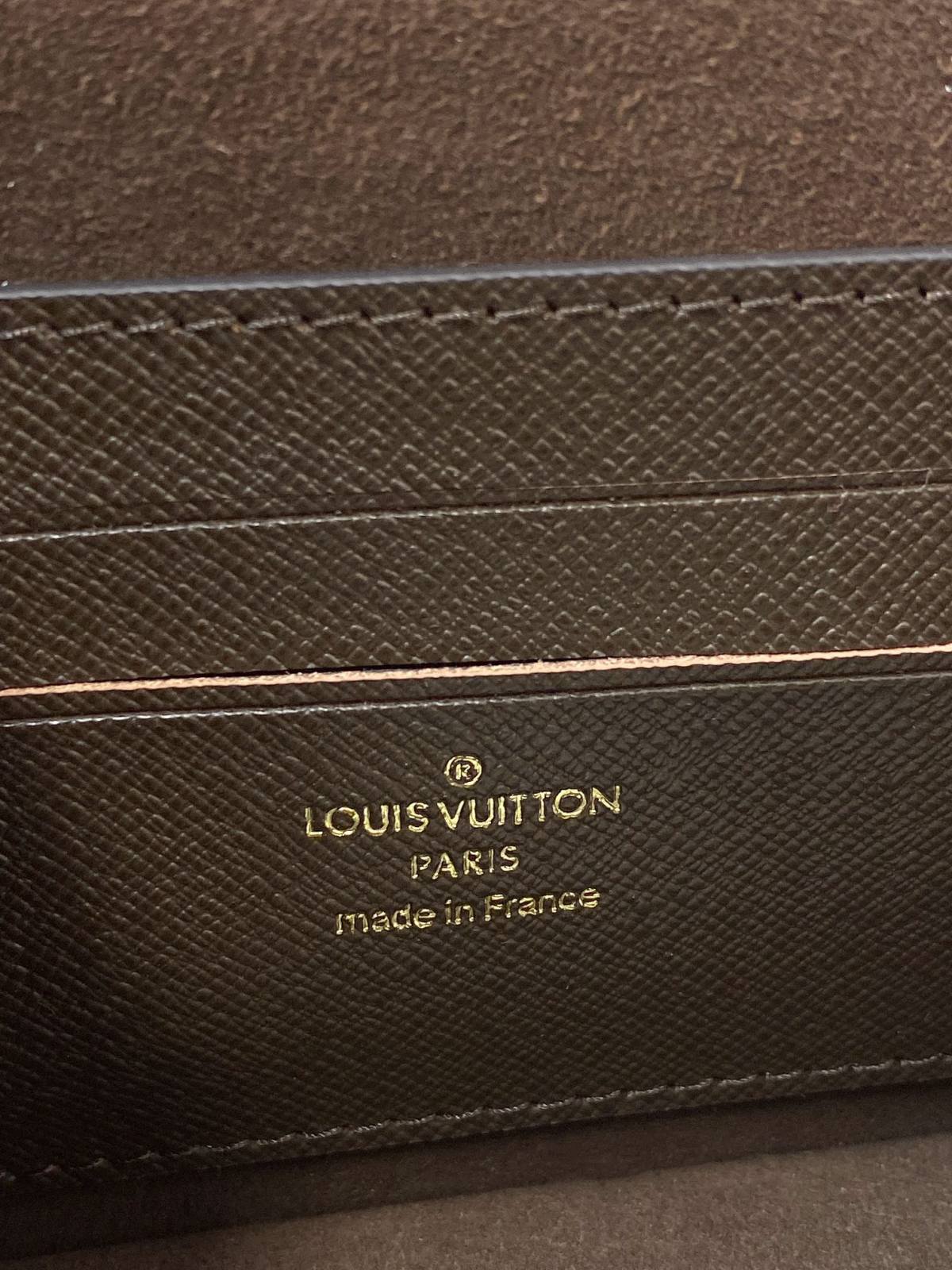 Ellebag’s Replica Mastery: Louis Vuitton Wallet On Chain Lily (M82509) – Featuring Monogram Circle Pendant-Dyqani në internet i çantave të rreme Louis Vuitton me cilësi më të mirë, çanta modeli kopje ru