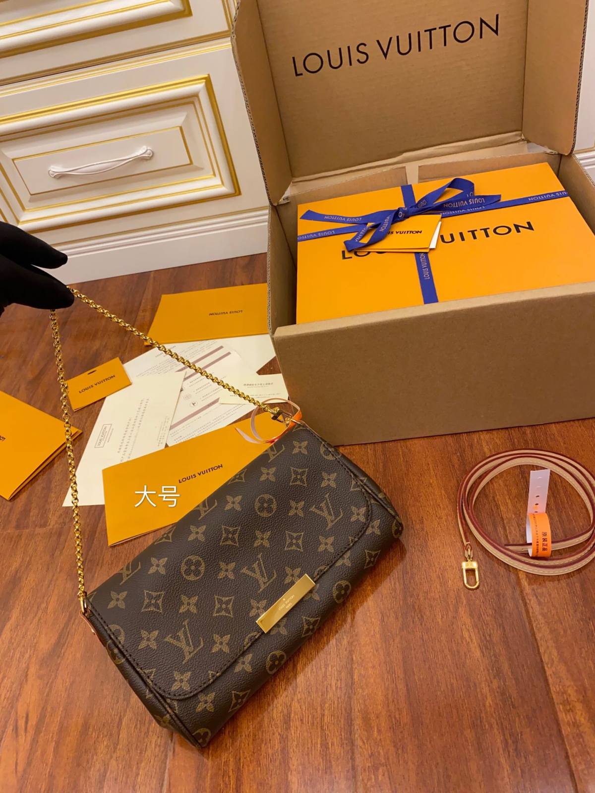 Ellebag’s Replica Artistry: Louis Vuitton FAVORITE M40718 Monogram-Botiga en línia de bosses falses de Louis Vuitton de millor qualitat, rèplica de bosses de disseny ru