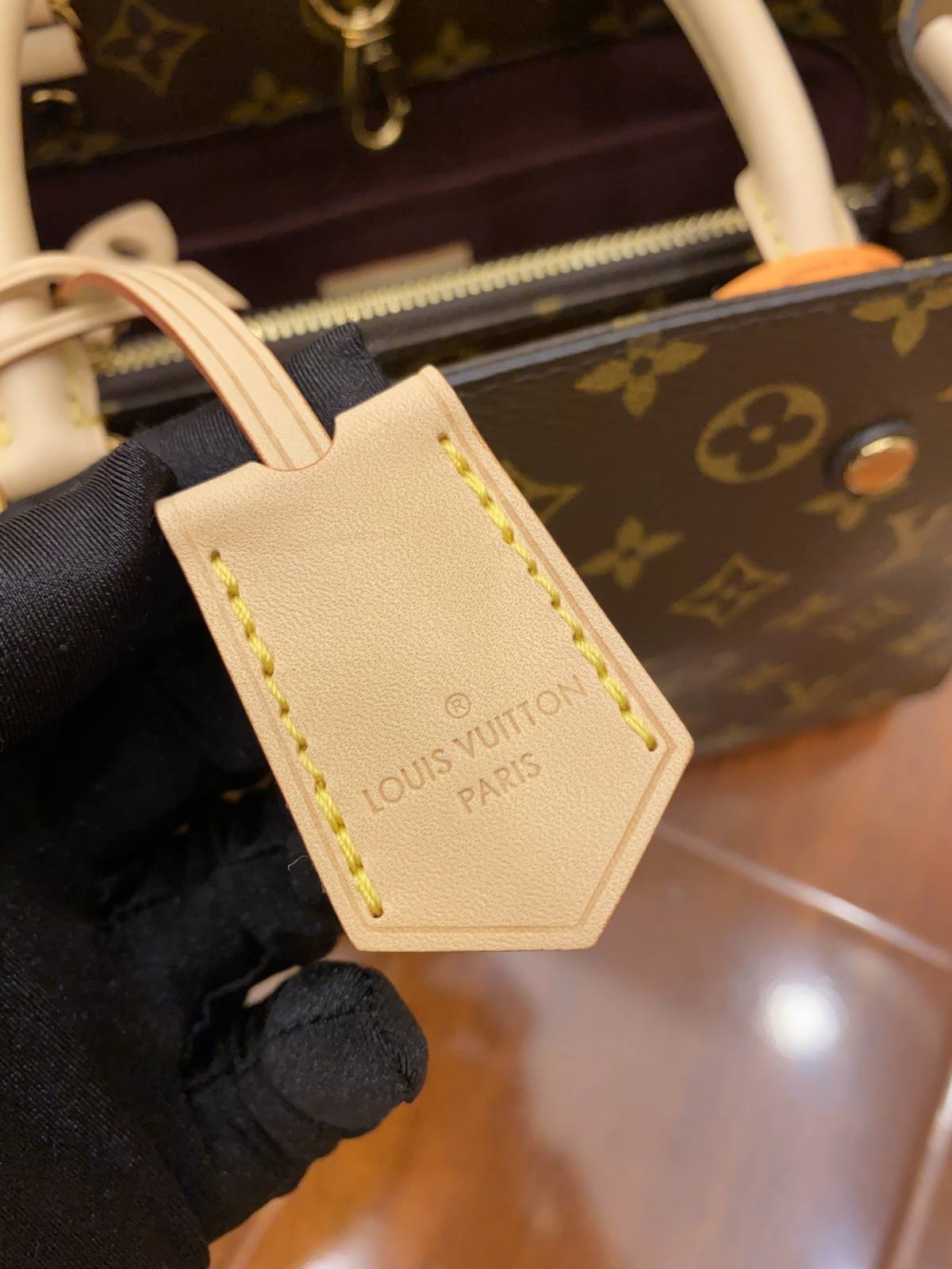 Ellebag’s Replica Mastery: Louis Vuitton MONTAIGNE BB Handbag (M41055) Monogram Canvas-Negozio in linea della borsa falsa di Louis Vuitton di migliore qualità, borsa del progettista della replica ru