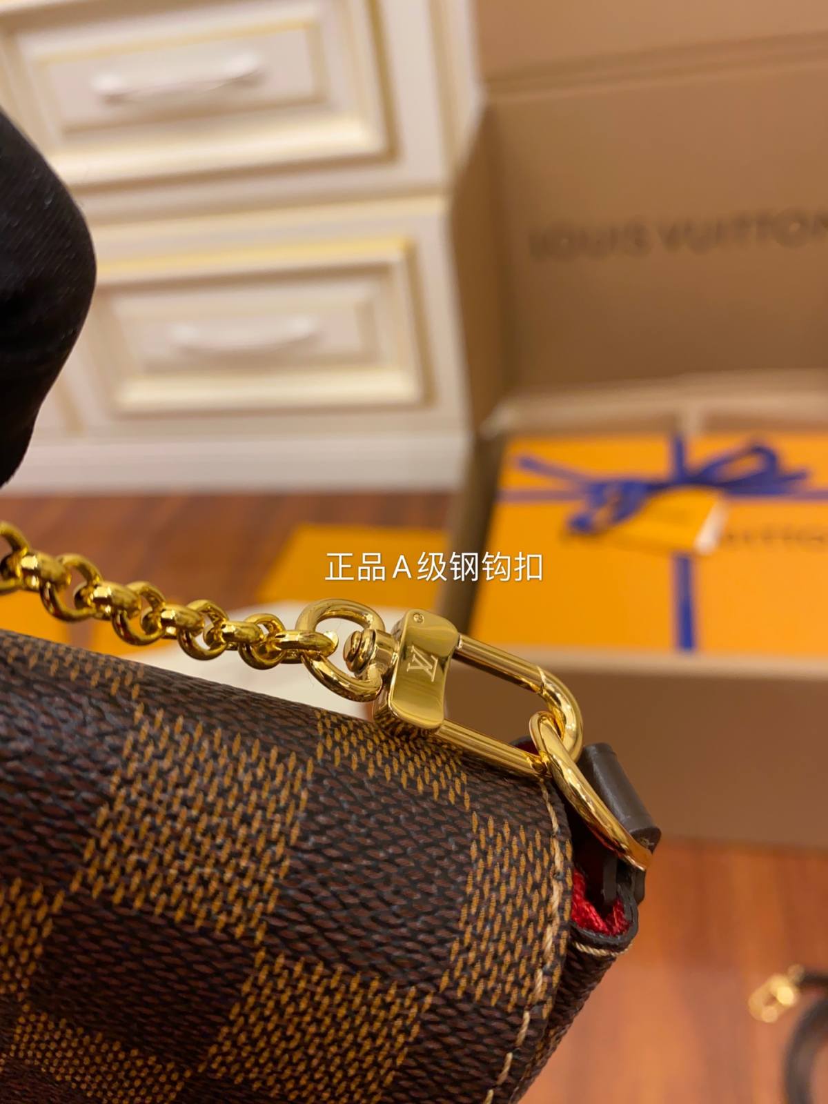 Ellebag Replica: Louis Vuitton M41276 Favorite Monogram Chain Bag-Шилдэг чанарын хуурамч Louis Vuitton цүнх онлайн дэлгүүр, Replica дизайнер цүнх ru