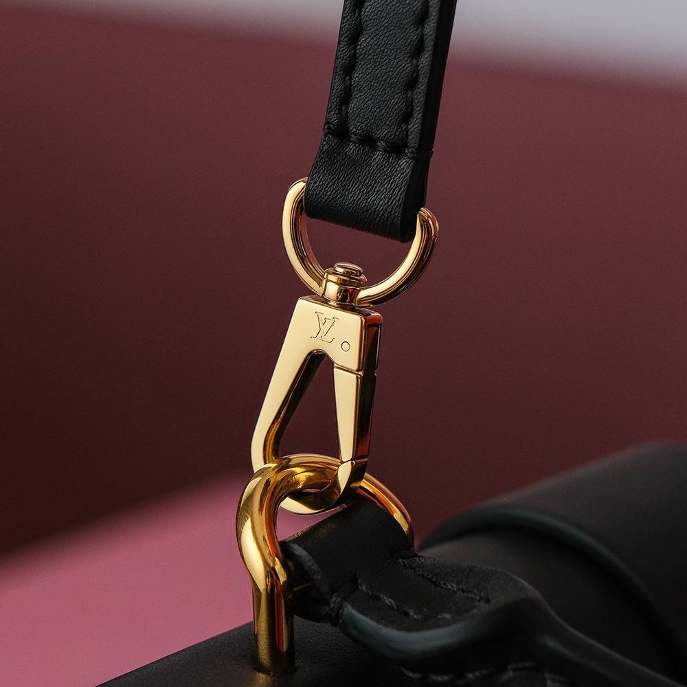 Ellebag’s Replica Excellence: Louis Vuitton LOCK BB Handbag (M44141) Black-Botiga en línia de bosses falses de Louis Vuitton de millor qualitat, rèplica de bosses de disseny ru