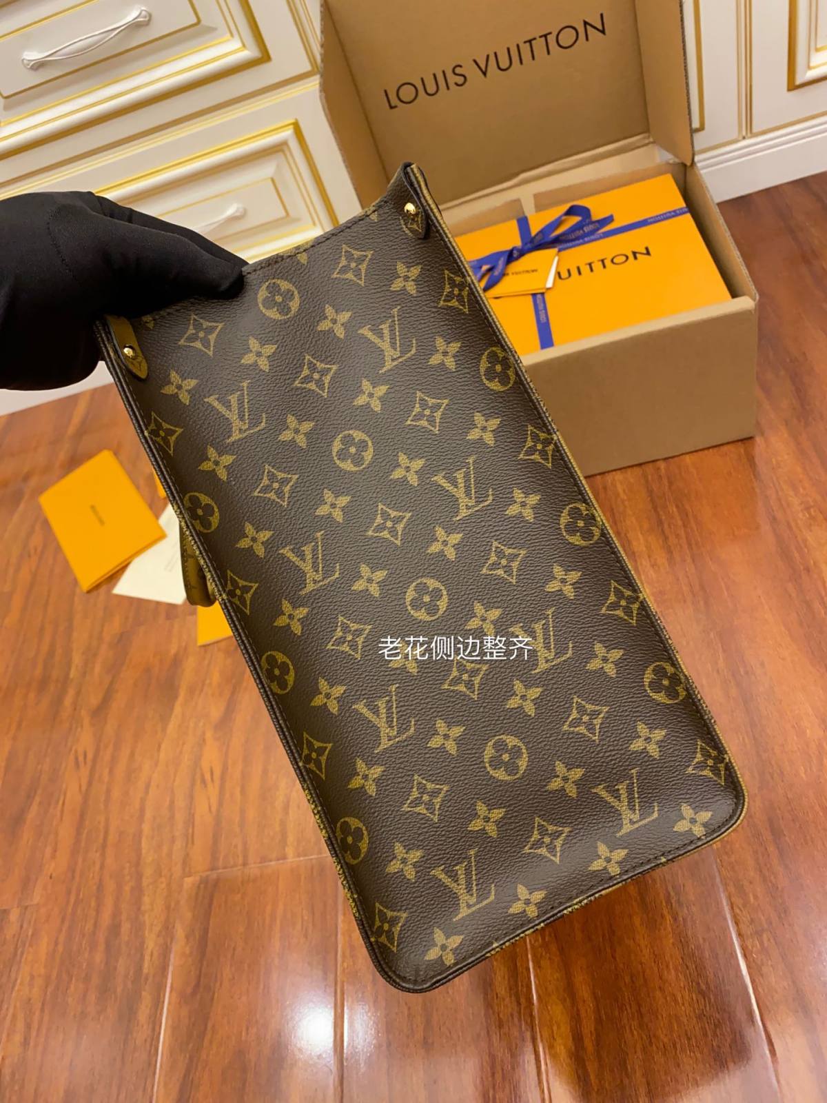 Ellebag’s Replica Precision: Louis Vuitton M44576 Monogram Long Shoulder Strap for Onthego Handbag-Best Quality Replica designer Bag factory in China