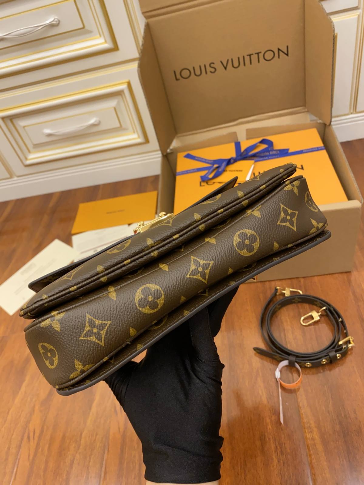 Ellebag’s Replica Expertise: Louis Vuitton M44875 Monogram Messenger Bag POCHETTE MÉTIS-Интернет-магазин поддельной сумки Louis Vuitton лучшего качества, копия дизайнерской сумки ru