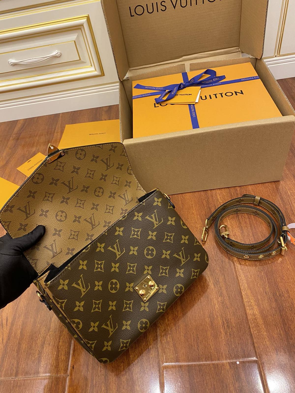 Ellebag’s Craftsmanship: Louis Vuitton Metis Bag Monogram M44876-Beste Kwaliteit Vals Louis Vuitton Sak Aanlyn Winkel, Replika ontwerper sak ru