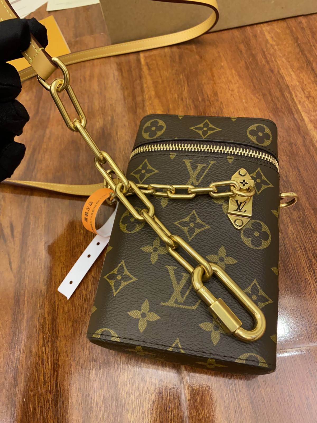 Ellebag’s Exquisite Replica of Louis Vuitton M44914 PHONE BOX Handbag-Toko Online Tas Louis Vuitton Palsu Kualitas Terbaik, Tas desainer replika ru