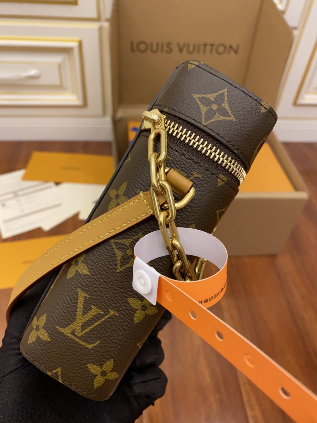 Ellebag’s Exquisite Replica of Louis Vuitton M44914 PHONE BOX Handbag-Toko Online Tas Louis Vuitton Palsu Kualitas Terbaik, Tas desainer replika ru