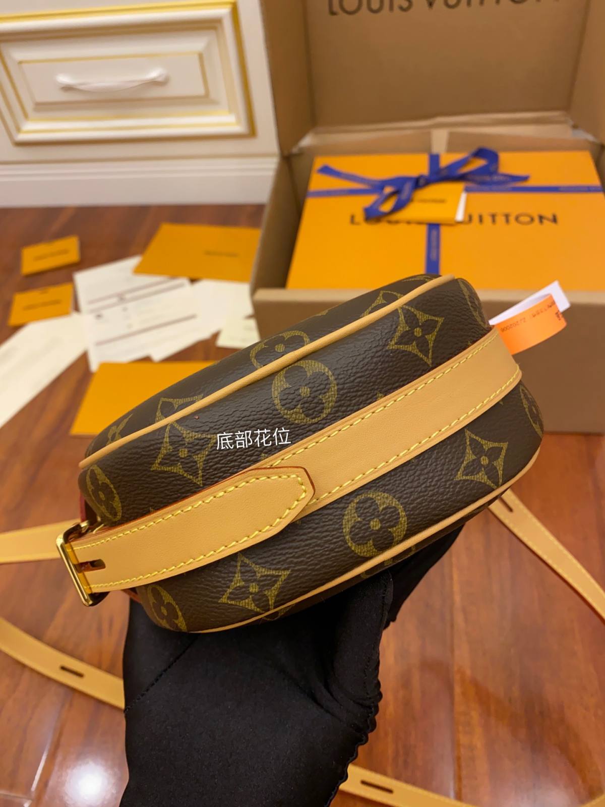 Ellebag’s Replica of Louis Vuitton M45149 Boite Chapeau Souple PM Bag-Dyqani në internet i çantave të rreme Louis Vuitton me cilësi më të mirë, çanta modeli kopje ru