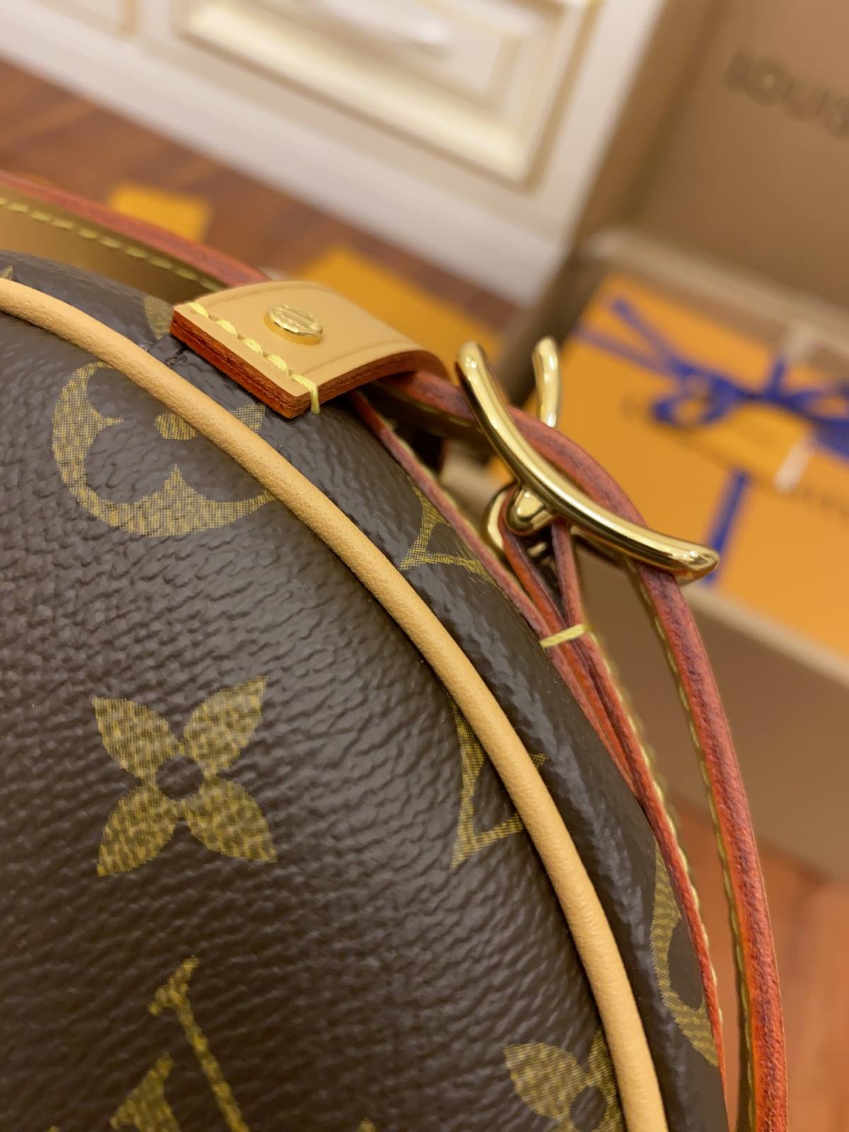 Ellebag’s Replica of Louis Vuitton M45149 Boite Chapeau Souple PM Bag-Kedai Dalam Talian Beg Louis Vuitton Palsu Kualiti Terbaik, Beg reka bentuk replika ru