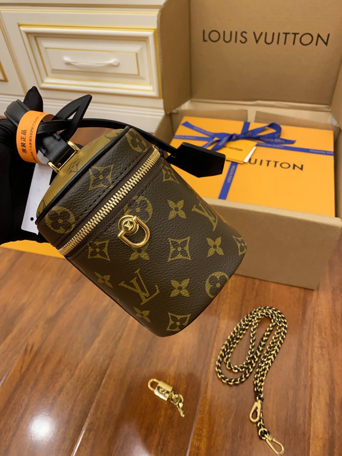 Ellebag’s Replica of Louis Vuitton VANITY Small Handbag (M45165)-ຄຸນະພາບທີ່ດີທີ່ສຸດ Fake Louis Vuitton Bag Online Store, Replica designer bag ru