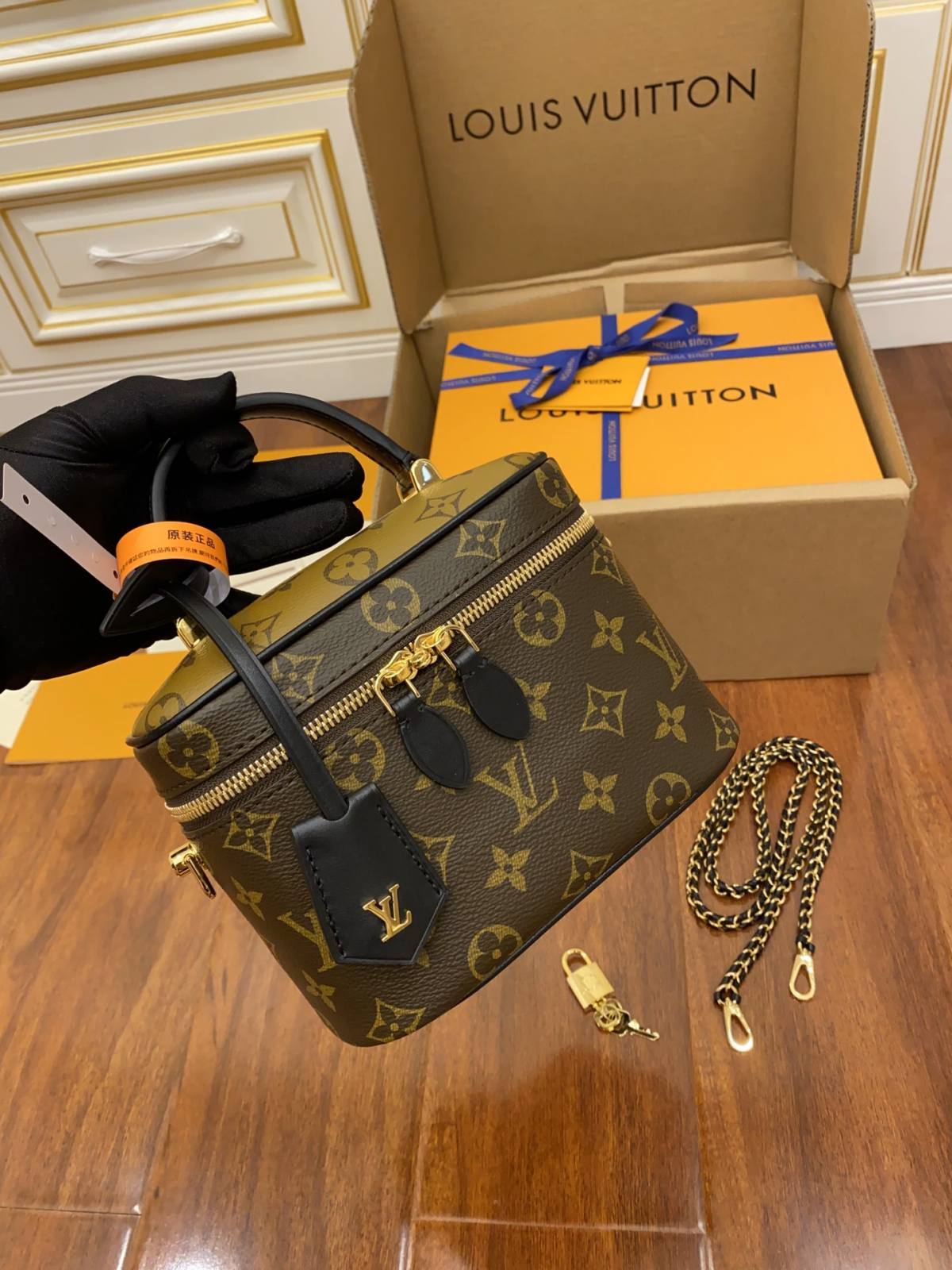 Ellebag’s Replica of Louis Vuitton VANITY Small Handbag (M45165)-بہترین معیار کا جعلی لوئس ووٹن بیگ آن لائن اسٹور، ریپلیکا ڈیزائنر بیگ آر یو