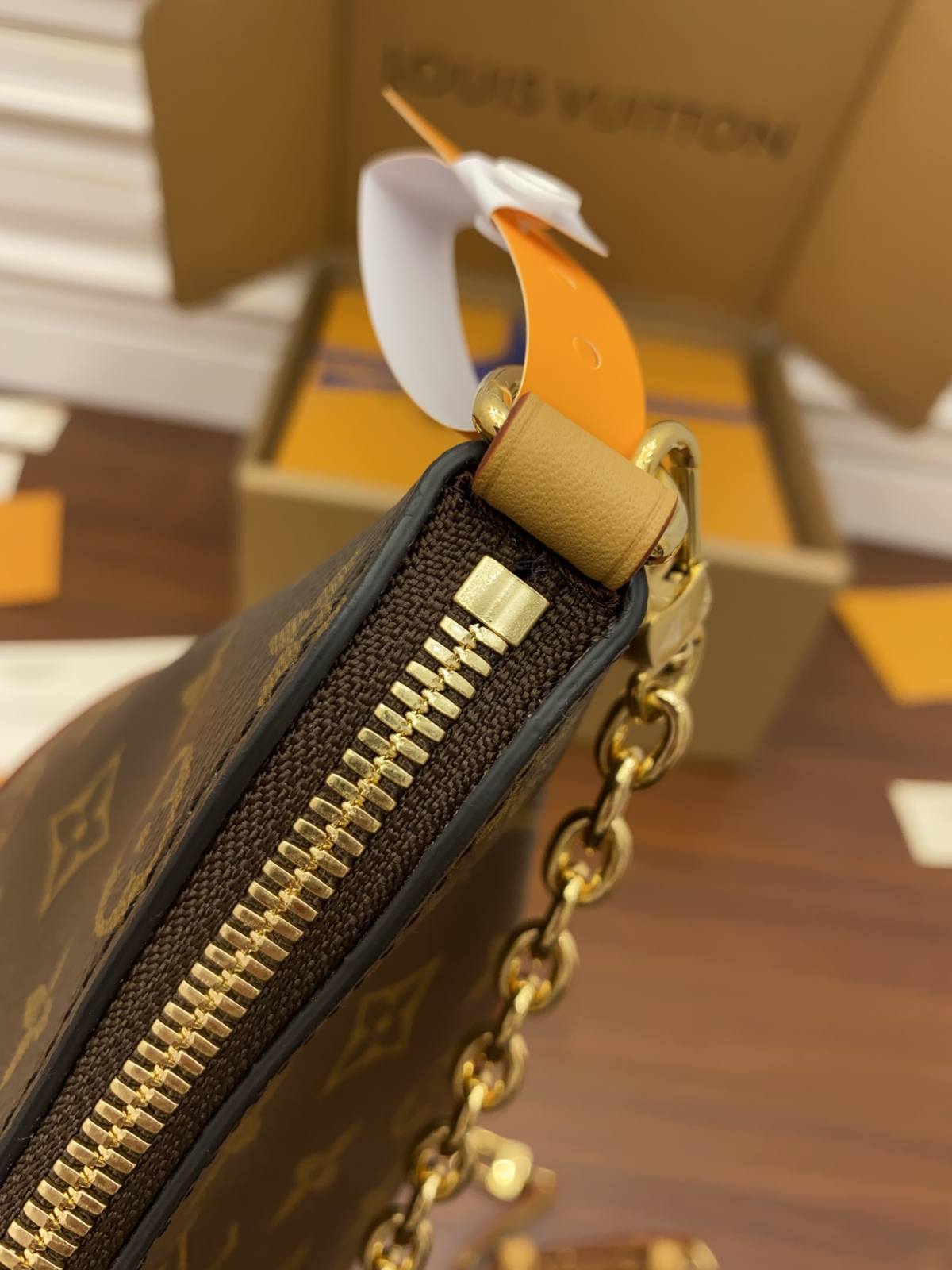 Ellebag’s Replica of Louis Vuitton BOULOGNE Handbag (M45832) in Monogram-En İyi Kalite Sahte Louis Vuitton Çanta Online Mağazası, Çoğaltma tasarımcı çanta ru