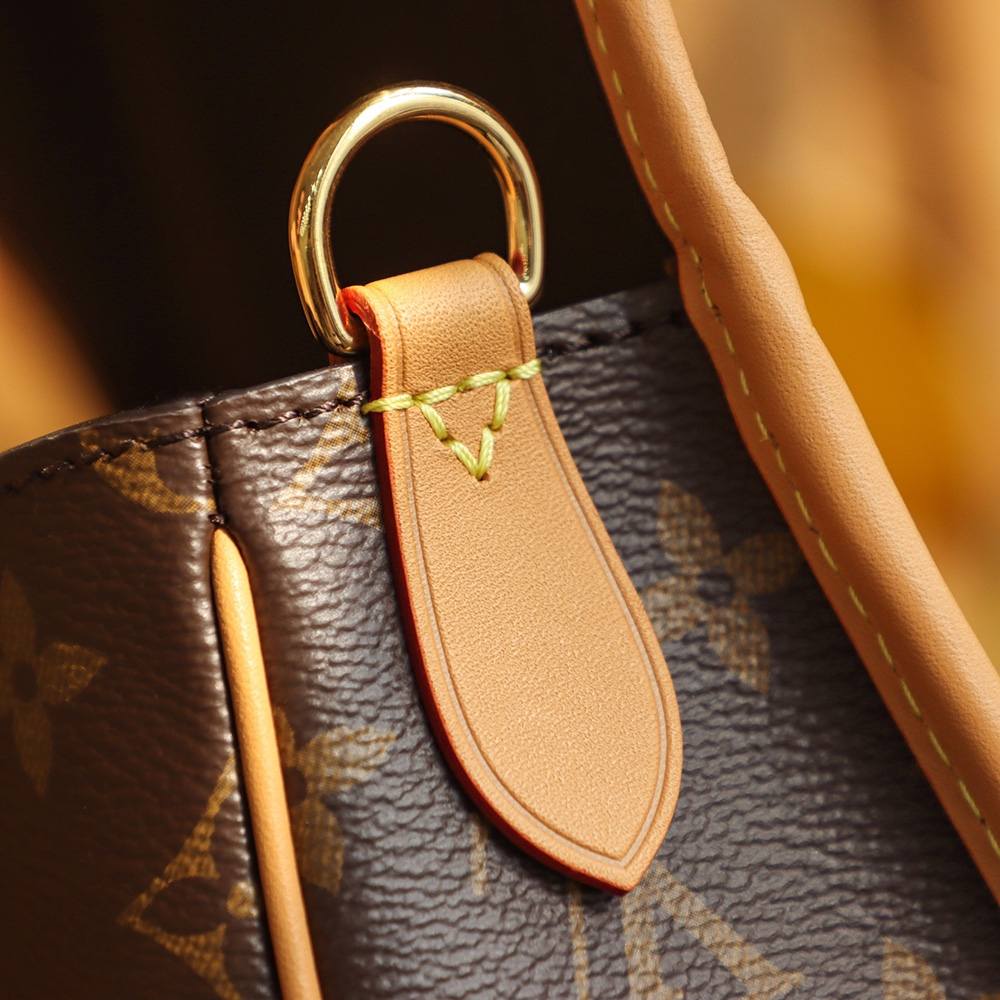 Ellebag Replica Excellence: Crafting the Louis Vuitton DIANE Handbag (M45985)-Magazin online de geanți Louis Vuitton fals de cea mai bună calitate, geantă de designer replica ru