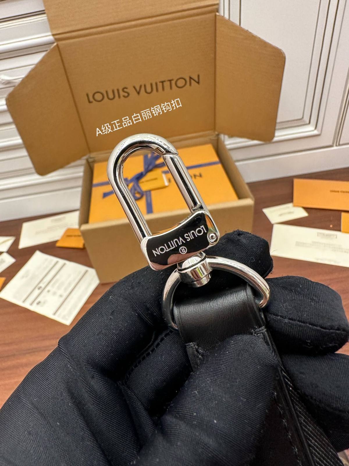 Ellebag’s Expert Replication: Louis Vuitton M46327 Avenue Shoulder Bag-Best Quality Fake Louis Vuitton Bag Online Store, Replica designer bag ru