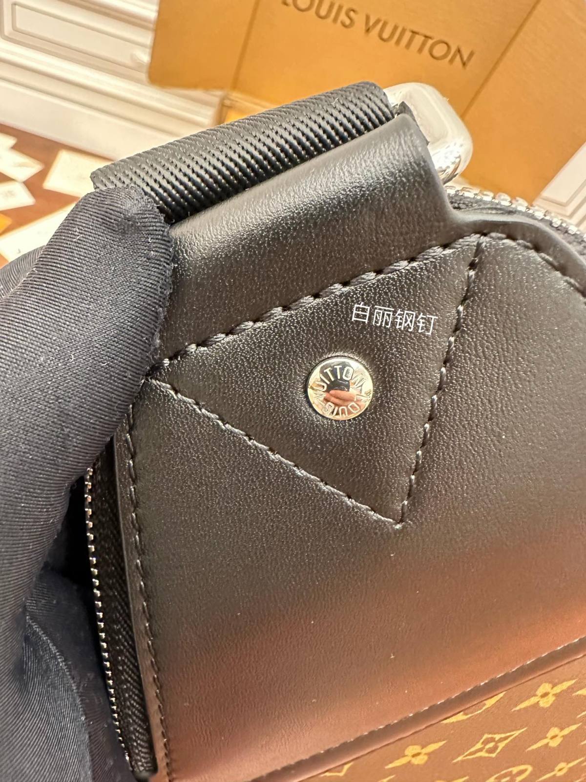 Ellebag’s Expert Replication: Louis Vuitton M46327 Avenue Shoulder Bag-အရည်အသွေးအကောင်းဆုံးအတု Louis Vuitton Bag အွန်လိုင်းစတိုး၊ ပုံစံတူဒီဇိုင်နာအိတ် ru