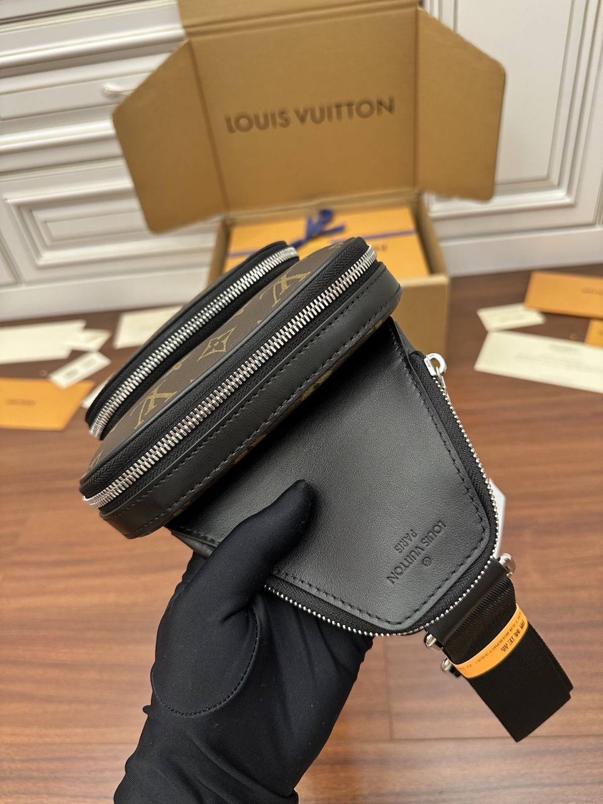 Ellebag’s Expert Replication: Louis Vuitton M46327 Avenue Shoulder Bag-Molemo ka ho Fetisisa Lebenkele la Lebenkele la Marang-rang la Fake Louis Vuitton, Replica designer bag ru