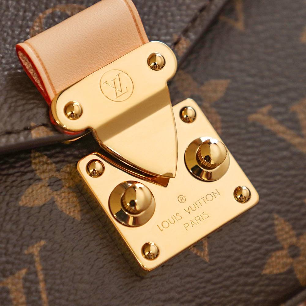 Ellebag’s Expert Replication: Louis Vuitton POCHETTE MÉTIS East West Handbag (M46279)-Magazin online de geanți Louis Vuitton fals de cea mai bună calitate, geantă de designer replica ru