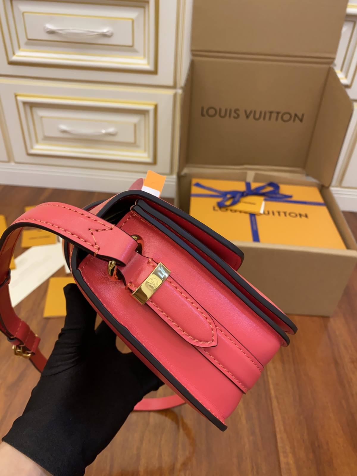 Ellebag’s Expert Replication: Louis Vuitton LV Pont 9 Handbag in Fuchsia-Best Quality Fake Louis Vuitton Bag Online Store, Replica designer bag ru