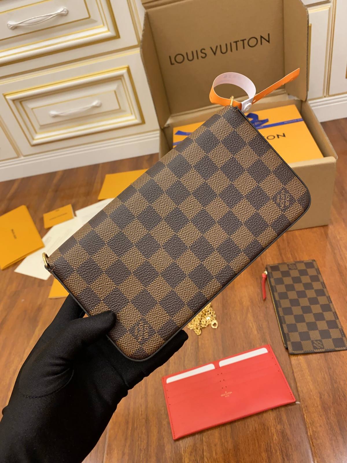 Ellebag’s Expert Replication: Louis Vuitton N63032 Damier Ebène Pochette FÉLICIE Chain Bag-Tayada ugu Fiican ee Louis Vuitton Boorsada Online Store, Bac naqshadeeye nuqul ah