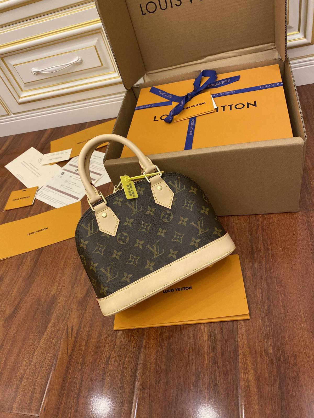 Ellebag’s Expert Replication: Louis Vuitton M53152 Monogram Woven Double Shoulder Strap Alma BB Handbag-Zoo Zoo Fake Louis Vuitton Hnab Online Khw, Replica designer hnab ru