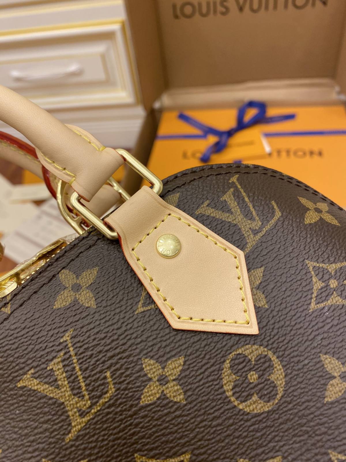 Ellebag’s Expert Replication: Louis Vuitton M53152 Monogram Woven Double Shoulder Strap Alma BB Handbag-ร้านค้าออนไลน์กระเป๋า Louis Vuitton ปลอมคุณภาพดีที่สุด, กระเป๋าออกแบบจำลอง ru