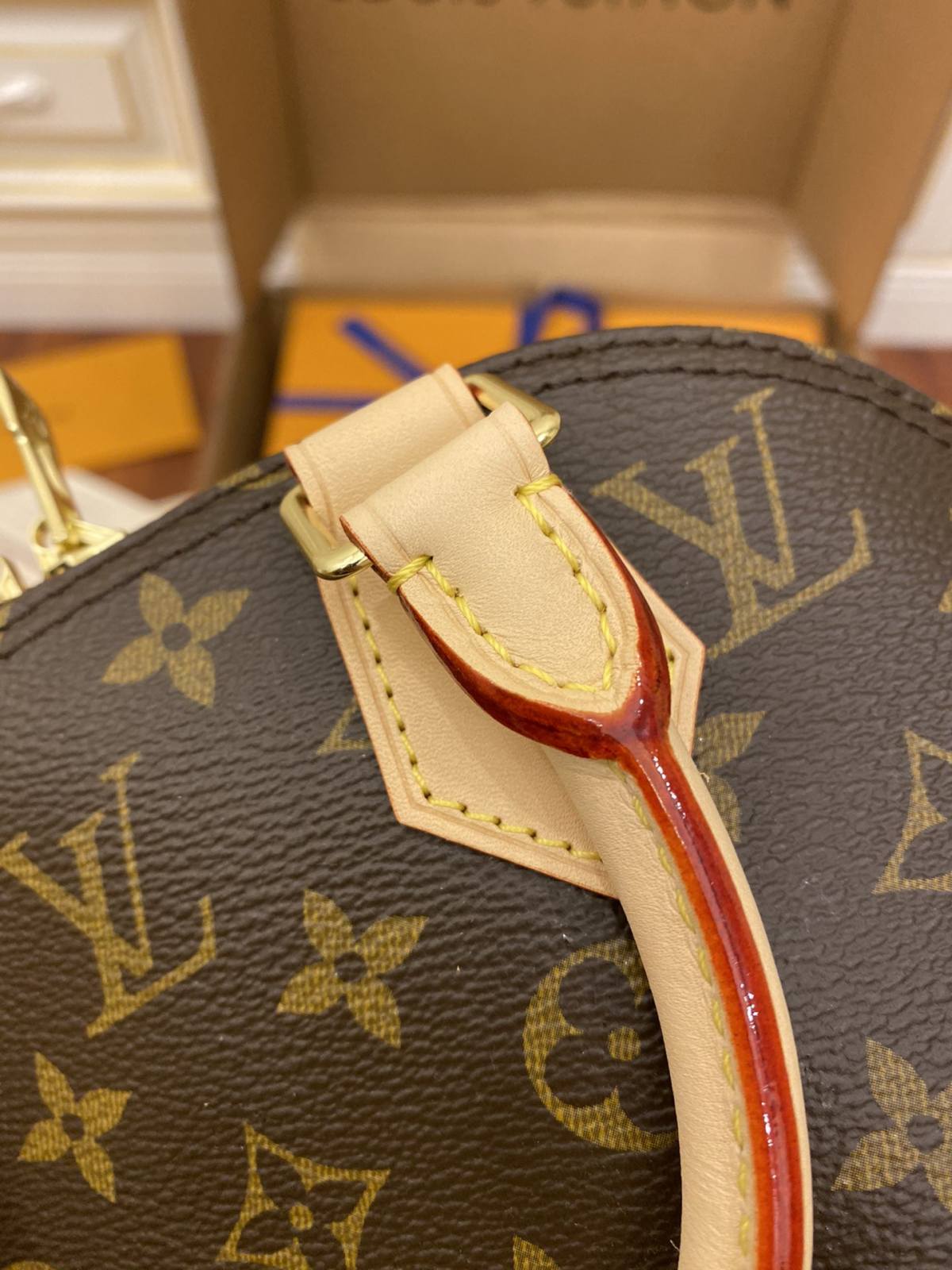 Ellebag’s Expert Replication: Louis Vuitton M53152 Monogram Woven Double Shoulder Strap Alma BB Handbag-Yakanakisa Hunhu Fake Louis Vuitton Bag Online Store, Replica dhizaini bag ru