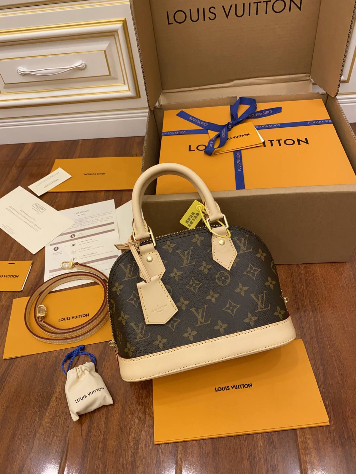 Ellebag’s Expert Replication: Louis Vuitton M53152 Monogram Woven Double Shoulder Strap Alma BB Handbag-بہترین معیار کا جعلی لوئس ووٹن بیگ آن لائن اسٹور، ریپلیکا ڈیزائنر بیگ آر یو