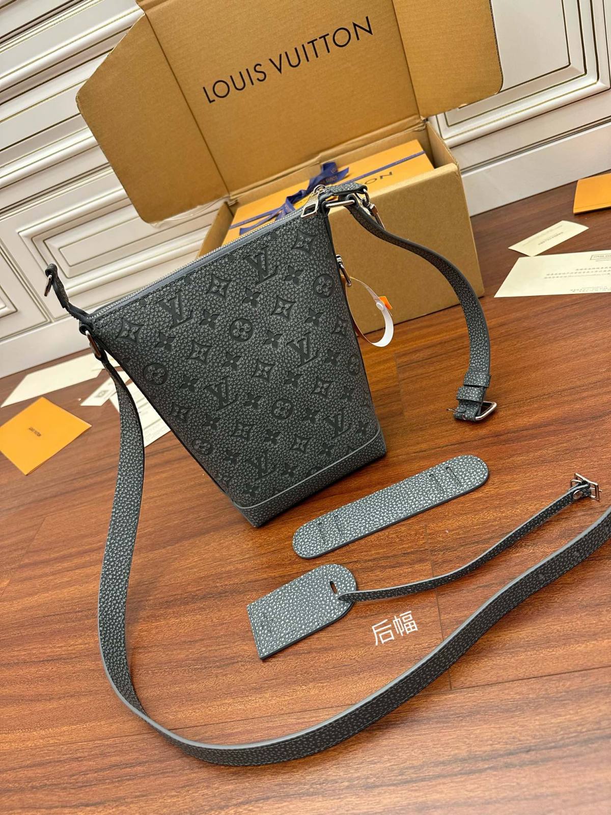 Ellebag’s Expert Replication: Louis Vuitton HOBO CRUISER Small Handbag (M20875)-Καλύτερης ποιότητας Fake Louis Vuitton Ηλεκτρονικό κατάστημα, Replica designer bag ru