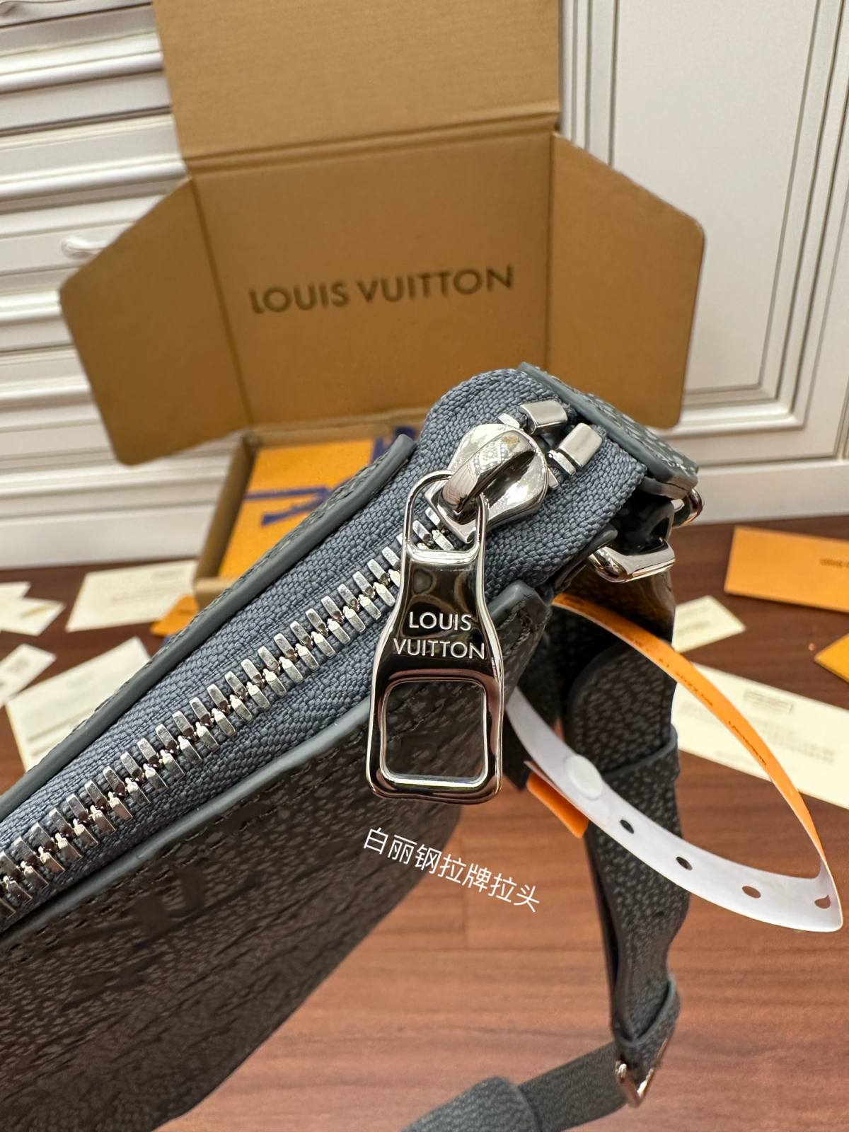 Ellebag’s Expert Replication: Louis Vuitton HOBO CRUISER Small Handbag (M20875)-Best Quality Fake Louis Vuitton Bag Online Store, Replica designer bag ru