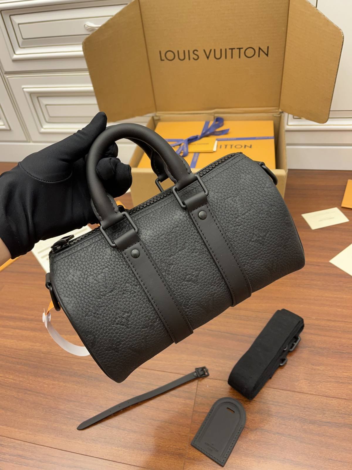 Ellebag’s Expert Replication: Louis Vuitton M20900 All Leather Keepall Mini Taurillon Monogram-Best Quality Fake Louis Vuitton Bag Online Store, Replica designer bag ru