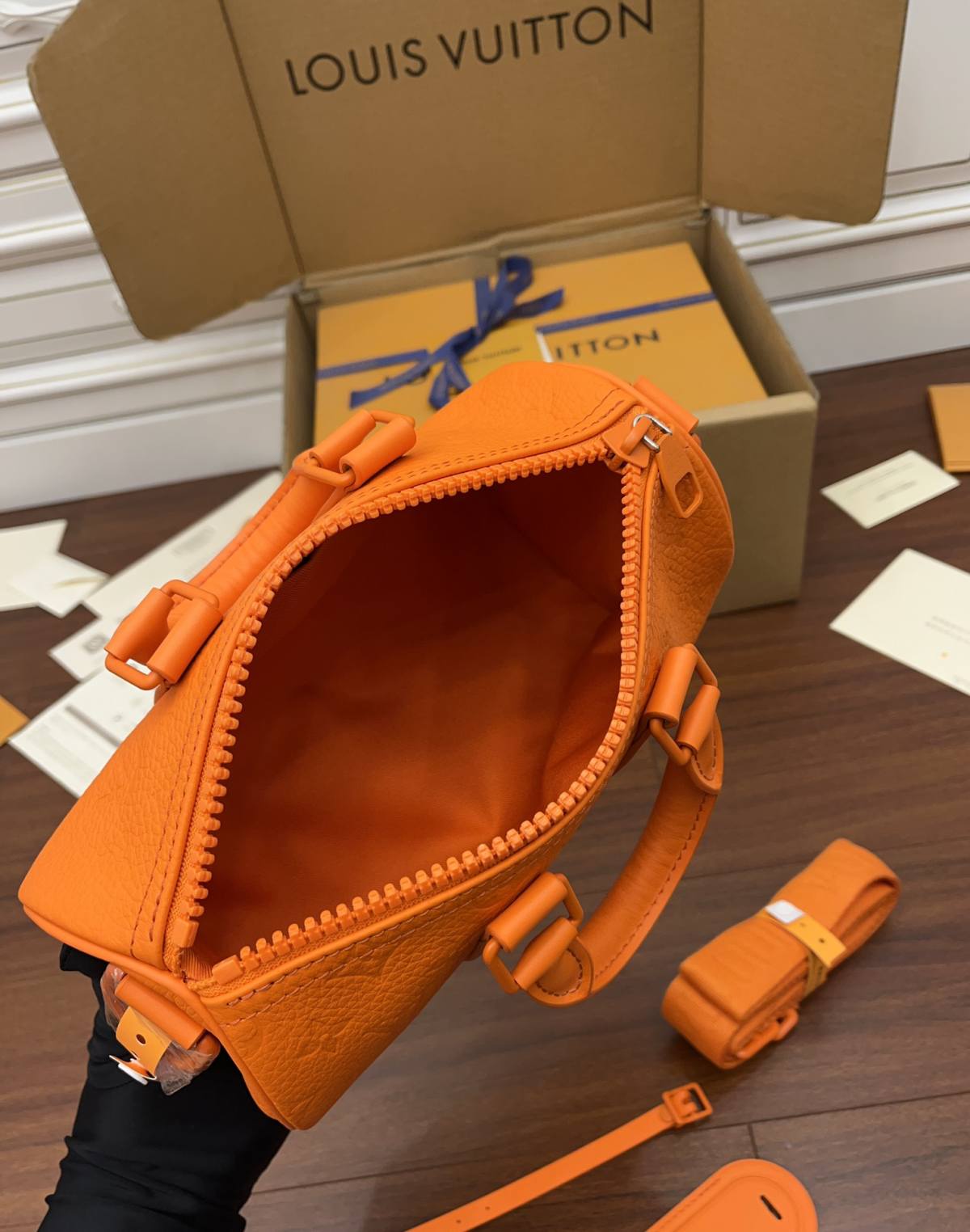 Ellebag’s Expert Replication: Louis Vuitton KEEPALL BANDOULIÈRE 25 Handbag (M20930) Orange-Bescht Qualitéit Fake Louis Vuitton Bag Online Store, Replica Designer Bag ru