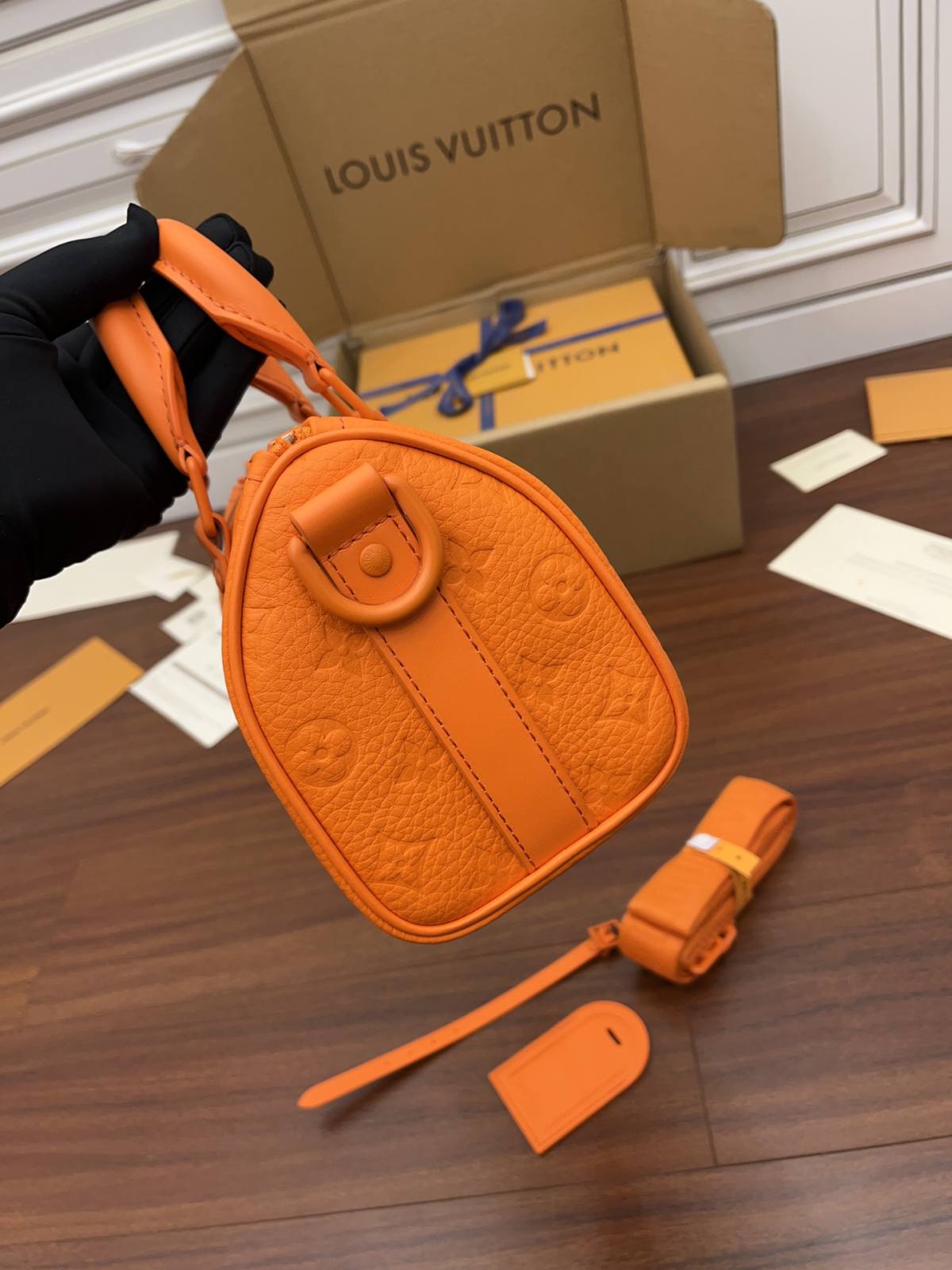 Ellebag’s Expert Replication: Louis Vuitton KEEPALL BANDOULIÈRE 25 Handbag (M20930) Orange-Bescht Qualitéit Fake Louis Vuitton Bag Online Store, Replica Designer Bag ru