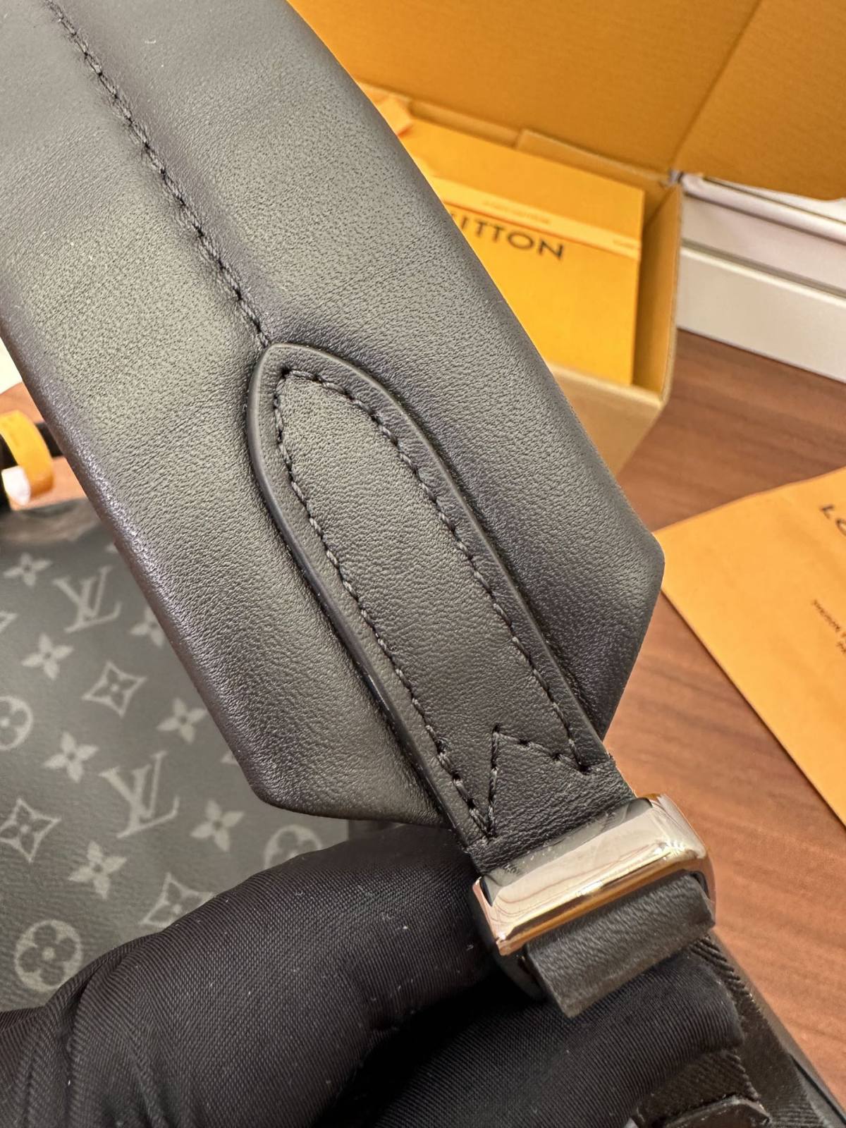 Ellebag’s Expert Replication: Louis Vuitton M22558 Monogram Discovery Small Backpack-Tayada ugu Fiican ee Louis Vuitton Boorsada Online Store, Bac naqshadeeye nuqul ah