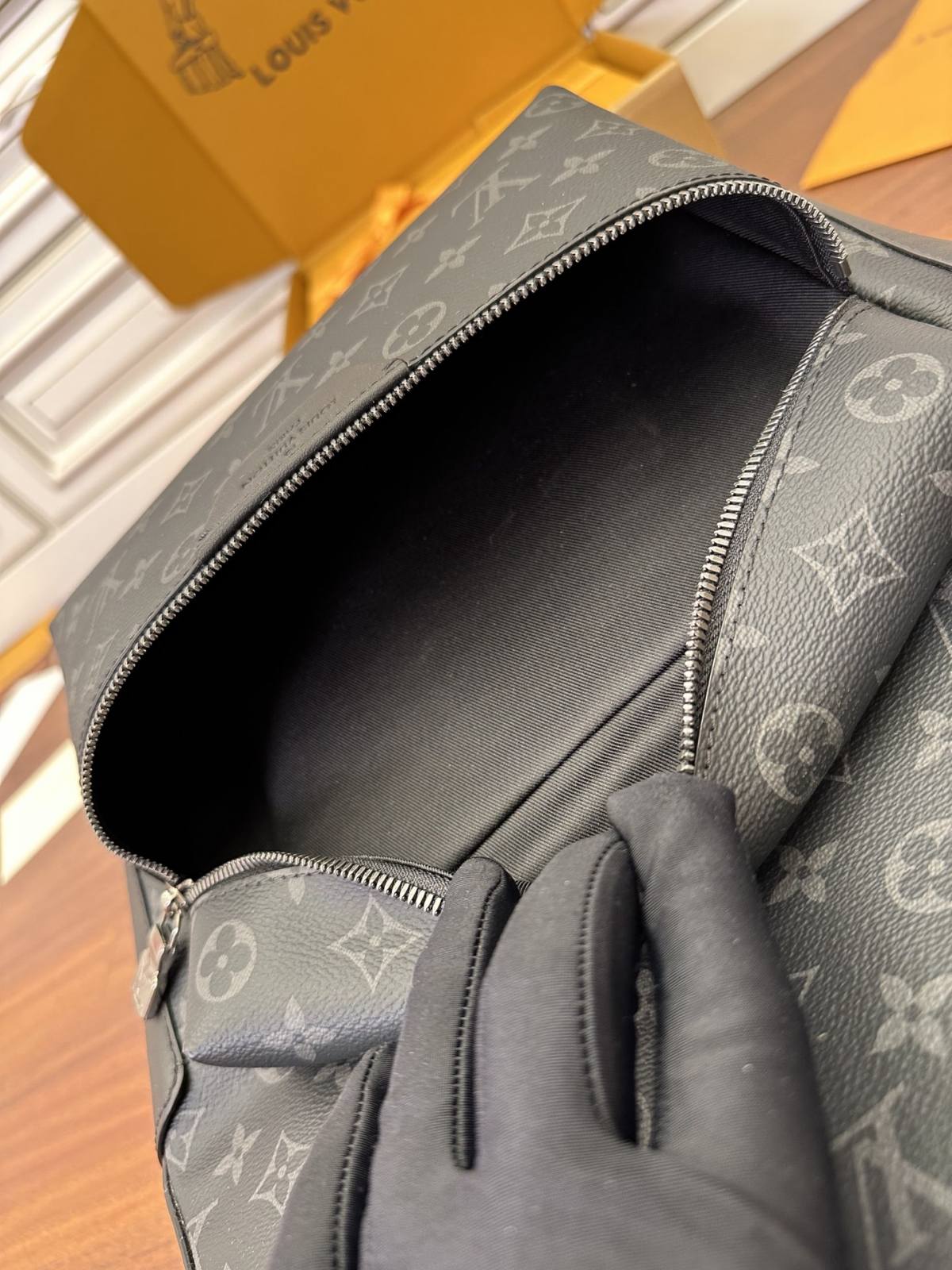 Ellebag’s Expert Replication: Louis Vuitton M22558 Monogram Discovery Small Backpack-Nejkvalitnější falešná taška Louis Vuitton Online Store, Replica designer bag ru