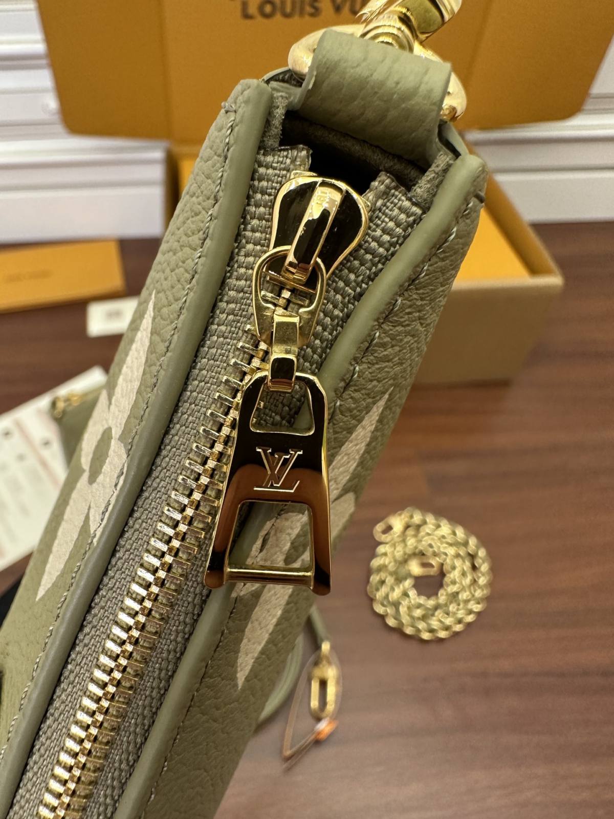 Ellebag’s Expert Replication: Louis Vuitton Multi Pochette Accessoires in Leather M22670 Light Green-उत्तम गुणवत्ता नकली लुई Vuitton बैग ऑनलाइन स्टोर, प्रतिकृति डिजाइनर बैग ru