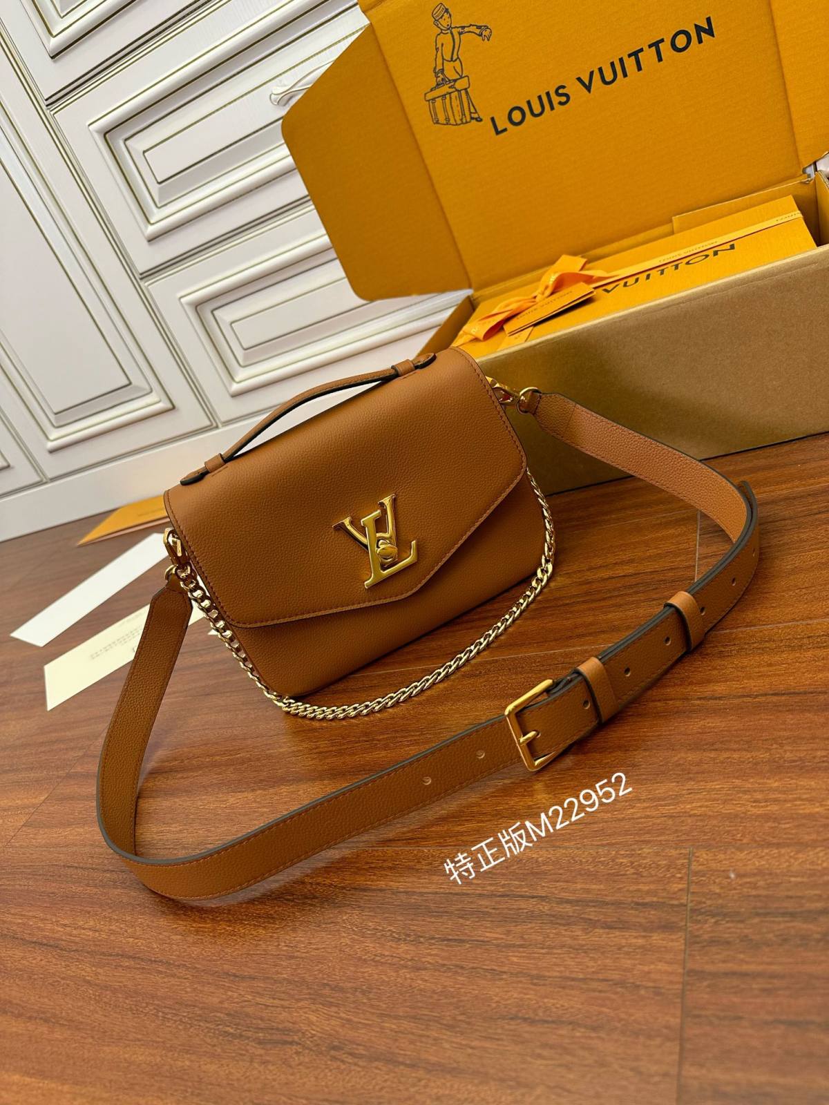 Ellebag’s Expert Replication: Louis Vuitton OXFORD Handbag (M22952) in Brown-Online obchod s falošnou taškou Louis Vuitton najvyššej kvality, replika značkovej tašky ru