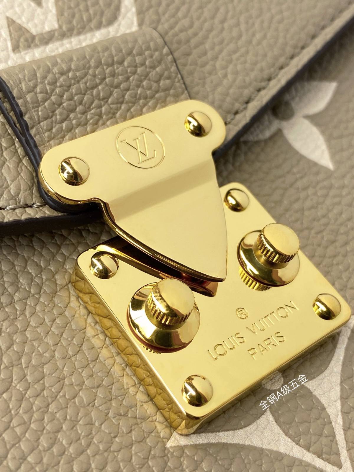 Ellebag’s Expert Replication: Louis Vuitton POCHETTE MÉTIS Metis EAST WEST Handbag (M23081) in Creamy White Monogram Empreinte Leather-Best Quality Fake Louis Vuitton Bag Online Store, Replica designer bag ru