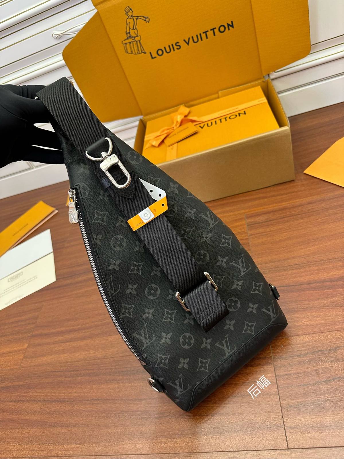 Ellebag’s Expert Replication: Louis Vuitton Monogram Duo Shoulder Bag (M30936)-Bästa kvalitet Fake Louis Vuitton Bag Online Store, Replica designer bag ru