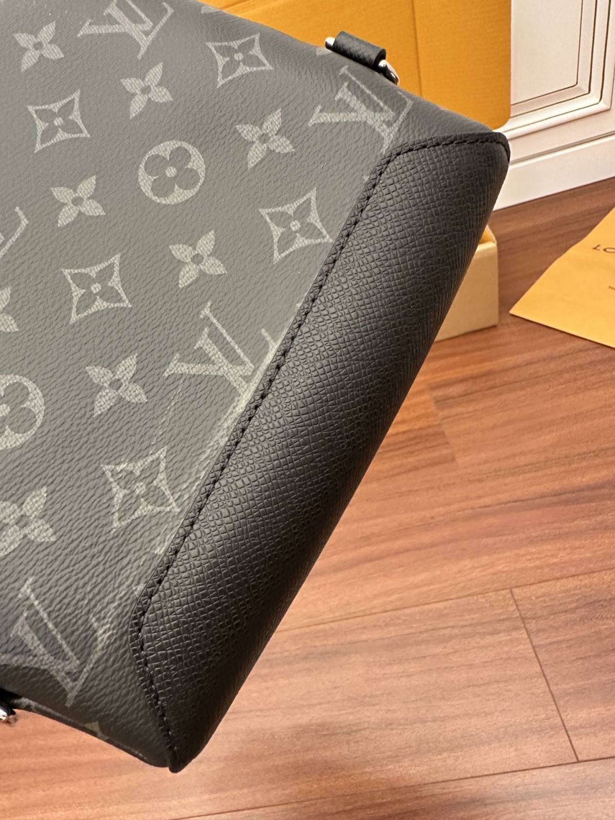 Ellebag’s Expert Replication: Louis Vuitton Monogram Duo Shoulder Bag (M30936)-Bescht Qualitéit Fake Louis Vuitton Bag Online Store, Replica Designer Bag ru