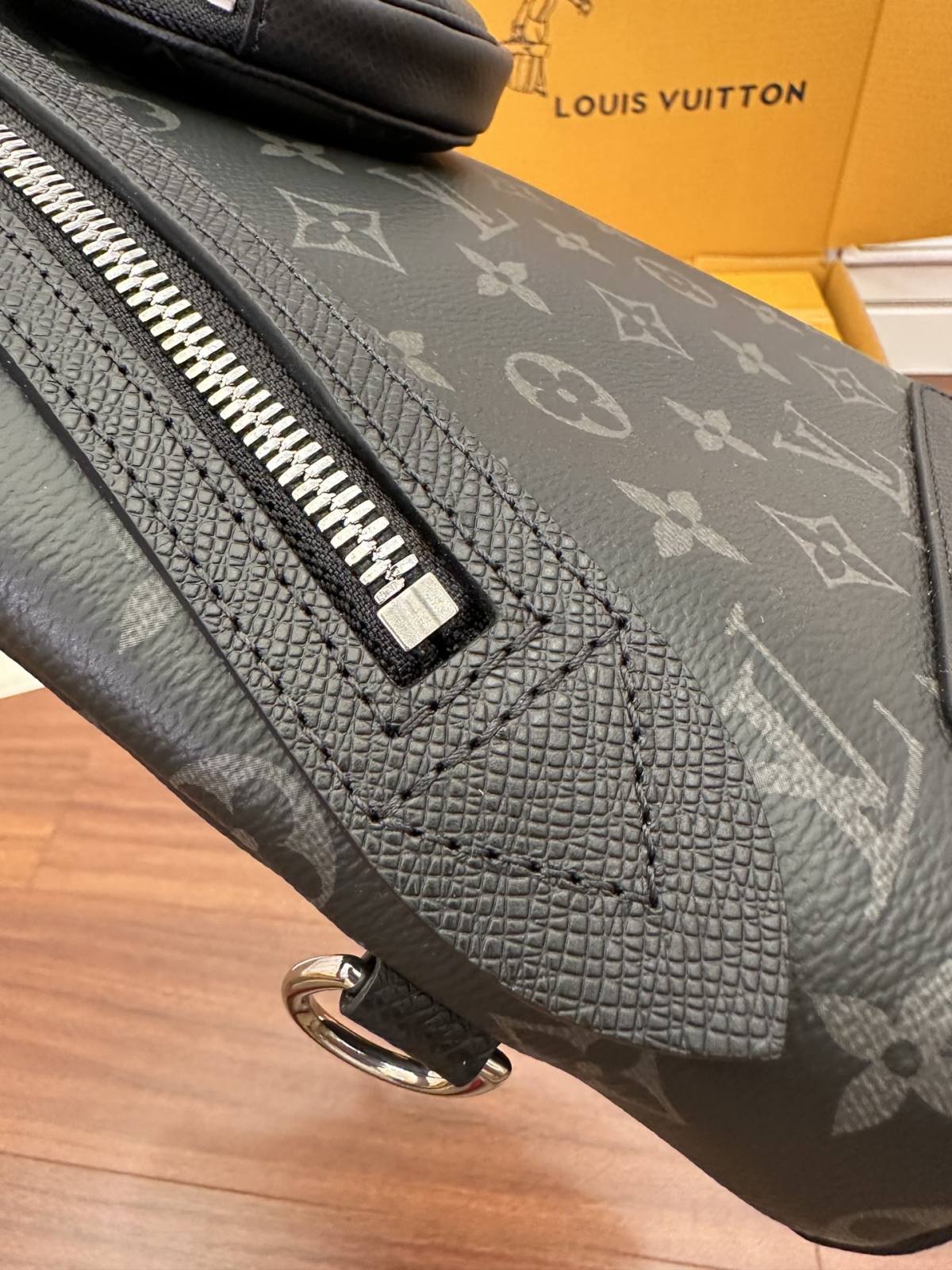 Ellebag’s Expert Replication: Louis Vuitton Monogram Duo Shoulder Bag (M30936)-Bescht Qualitéit Fake Louis Vuitton Bag Online Store, Replica Designer Bag ru