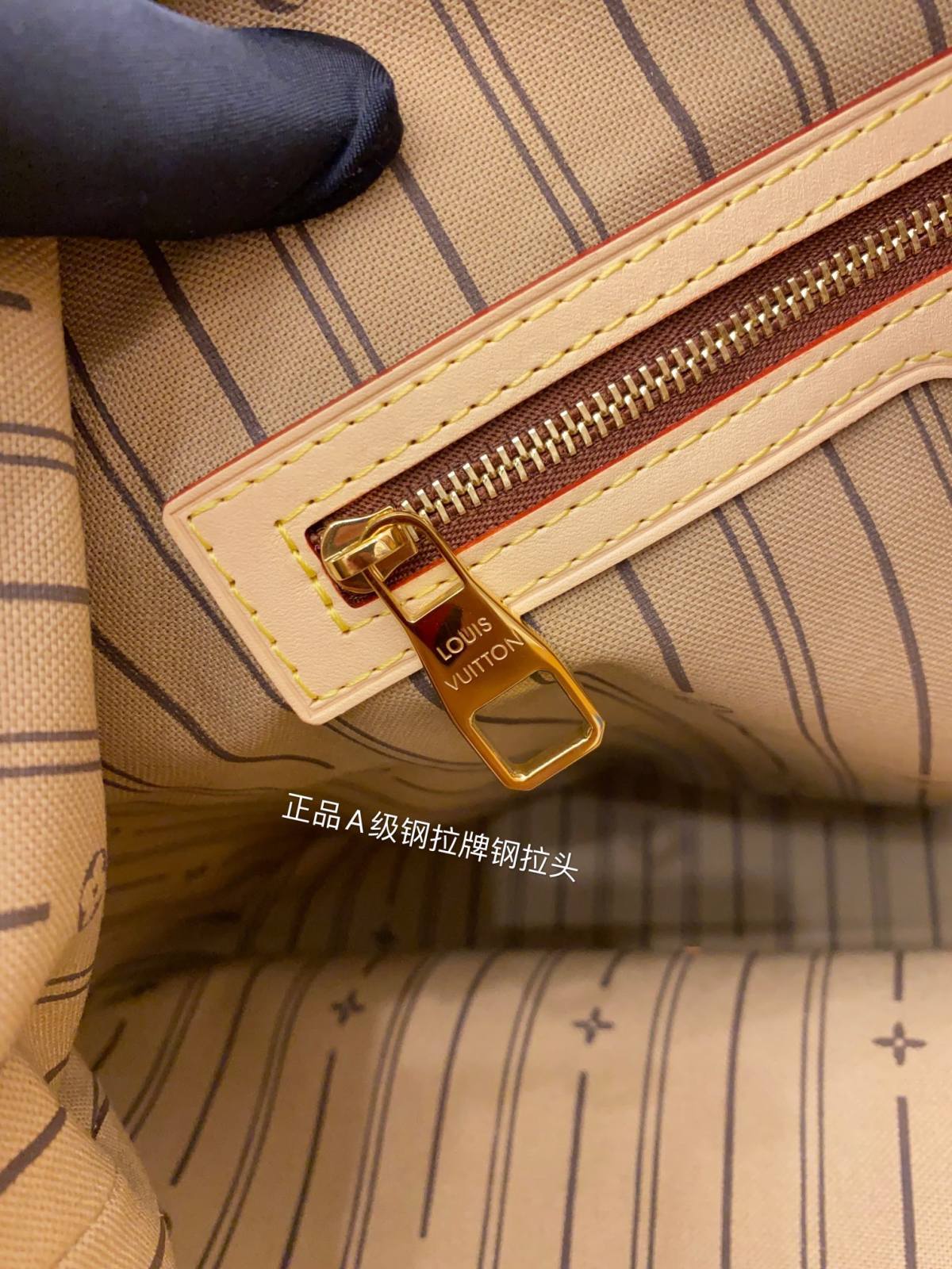 Ellebag’s Expert Replication: Louis Vuitton GRACEFUL Bag (M40353) in Monogram-最高品質の偽のルイヴィトンバッグオンラインストア、レプリカデザイナーバッグru