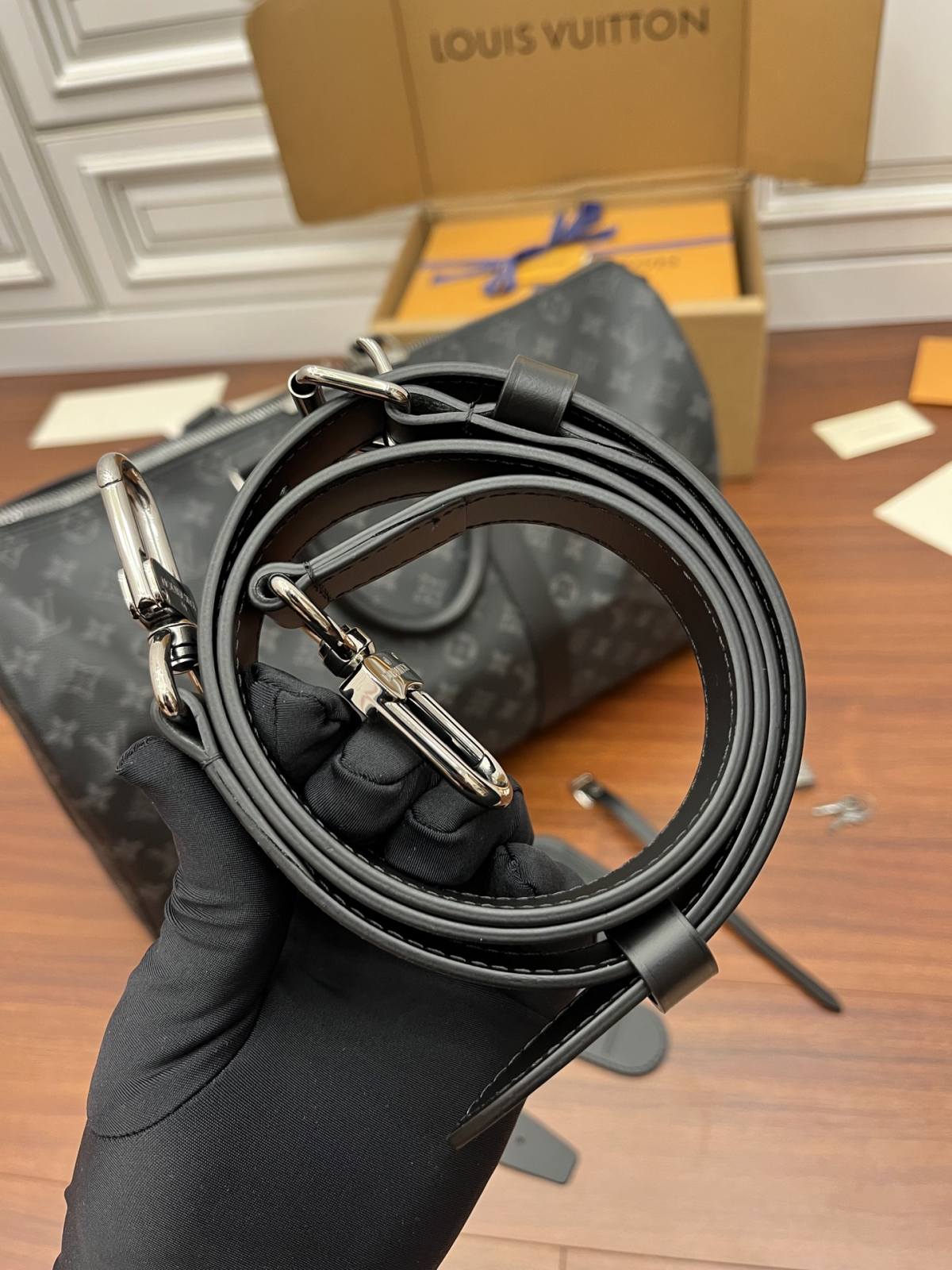 Ellebag’s Expert Replication: Louis Vuitton Keepall 45 Travel Bag (M40569)-بہترین معیار کا جعلی لوئس ووٹن بیگ آن لائن اسٹور، ریپلیکا ڈیزائنر بیگ آر یو