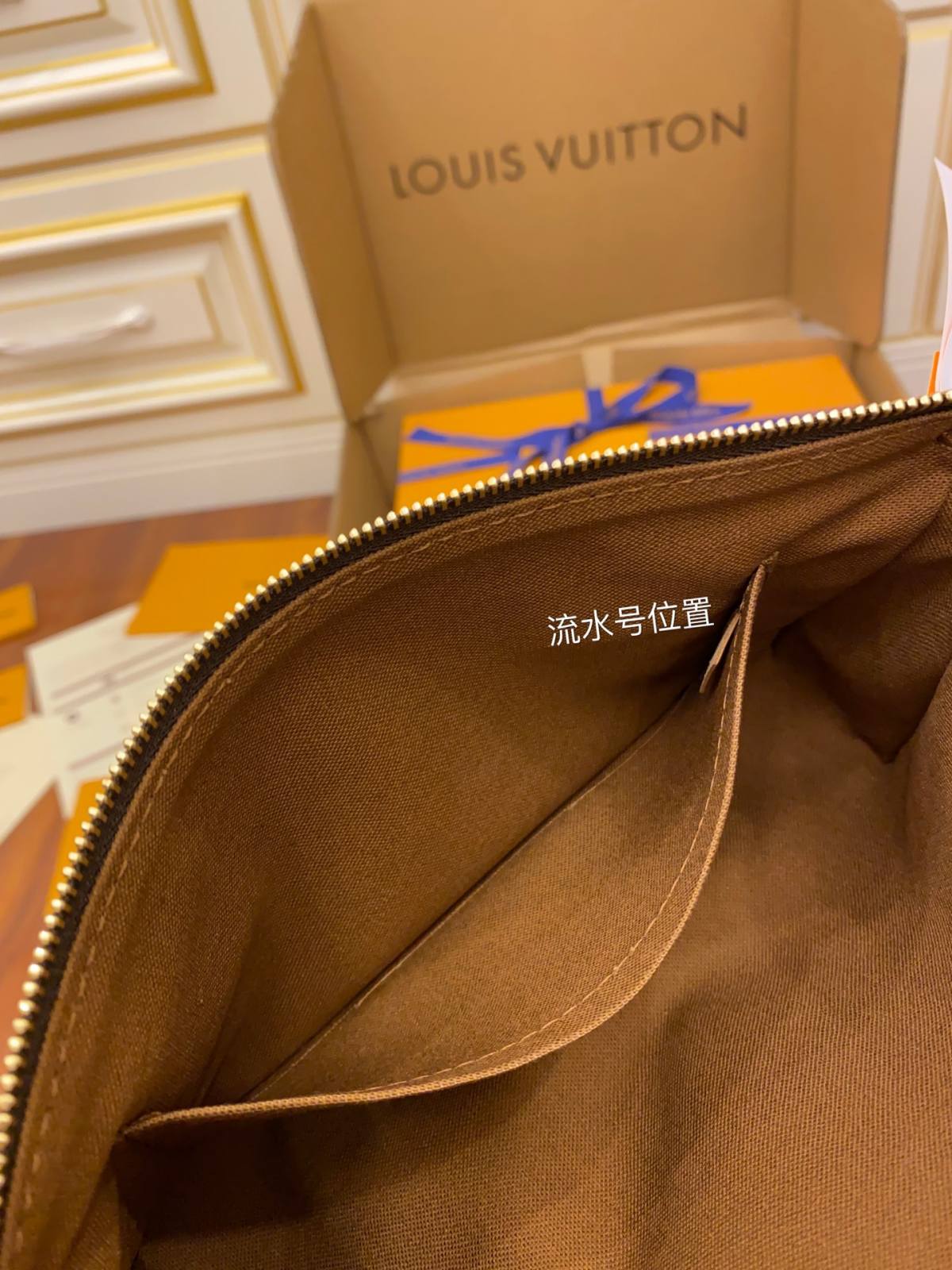 Ellebag’s Expert Replication: Louis Vuitton Pochette Accessoires in Monogram (M40712)-最好的質量假路易威登包網上商店，複製設計師包 ru