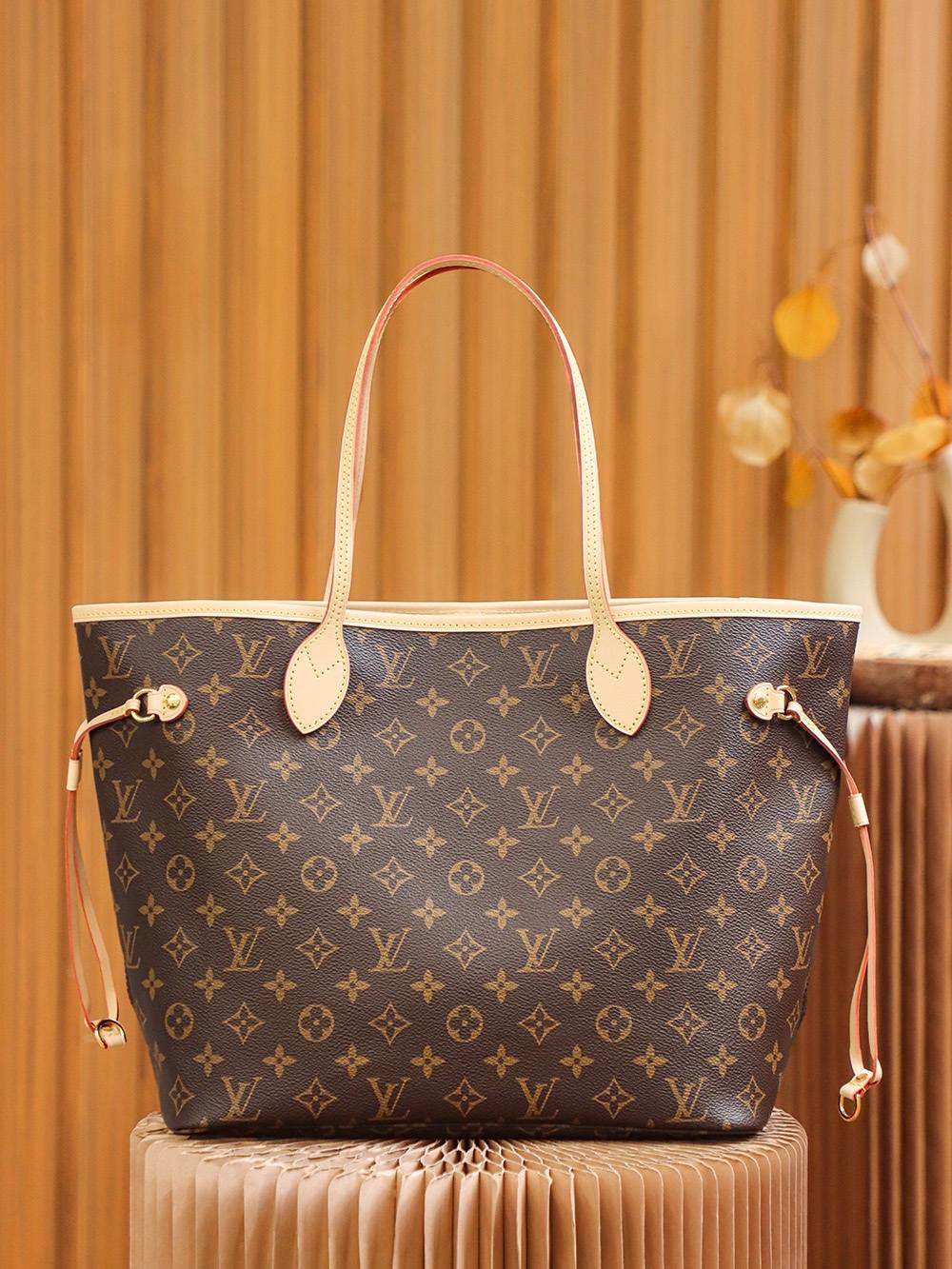 Ellebag’s Expert Replication: Louis Vuitton NEVERFULL Monogram/Beige Medium Handbag (M40995)-Labākās kvalitātes viltotās Louis Vuitton somas tiešsaistes veikals, dizaineru somas kopija ru