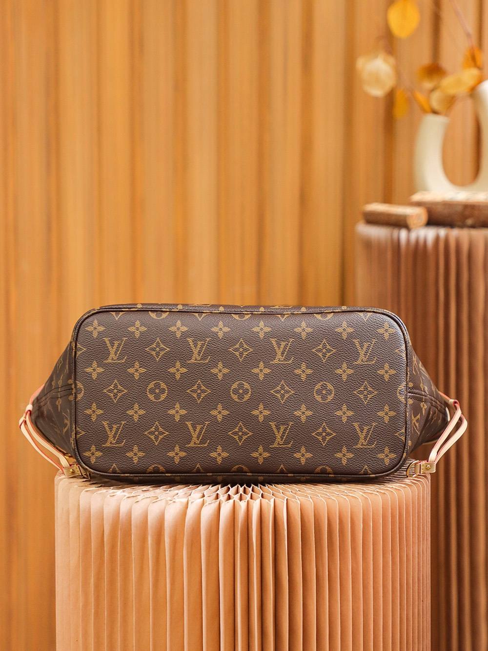 Ellebag’s Expert Replication: Louis Vuitton NEVERFULL Monogram/Beige Medium Handbag (M40995)-最高品質の偽のルイヴィトンバッグオンラインストア、レプリカデザイナーバッグru