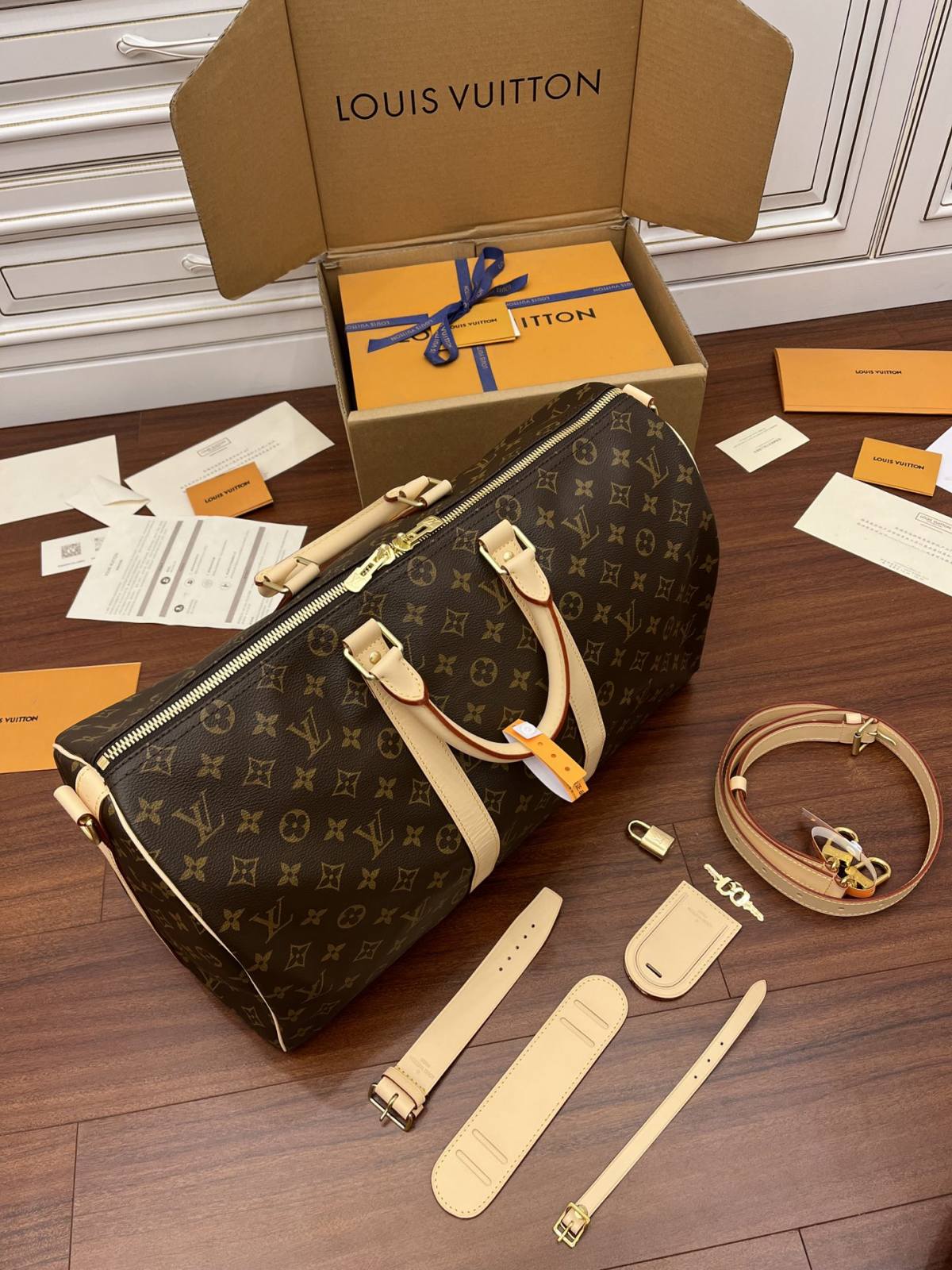 Ellebag’s Expert Replication: Louis Vuitton Keepall 45 Monogram with Yellow Leather (M41418)-בעסטער קוואַליטעט שווינדל לוי ווויטטאָן באַג אָנליין קראָם, רעפּליקע דיזיינער זעקל רו