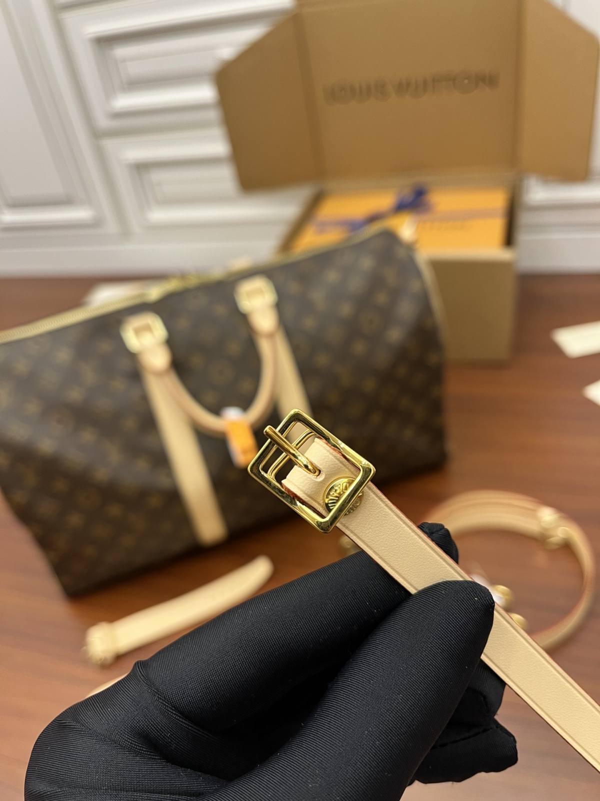 Ellebag’s Expert Replication: Louis Vuitton Keepall 45 Monogram with Yellow Leather (M41418)-Bästa kvalitet Fake Louis Vuitton Bag Online Store, Replica designer bag ru